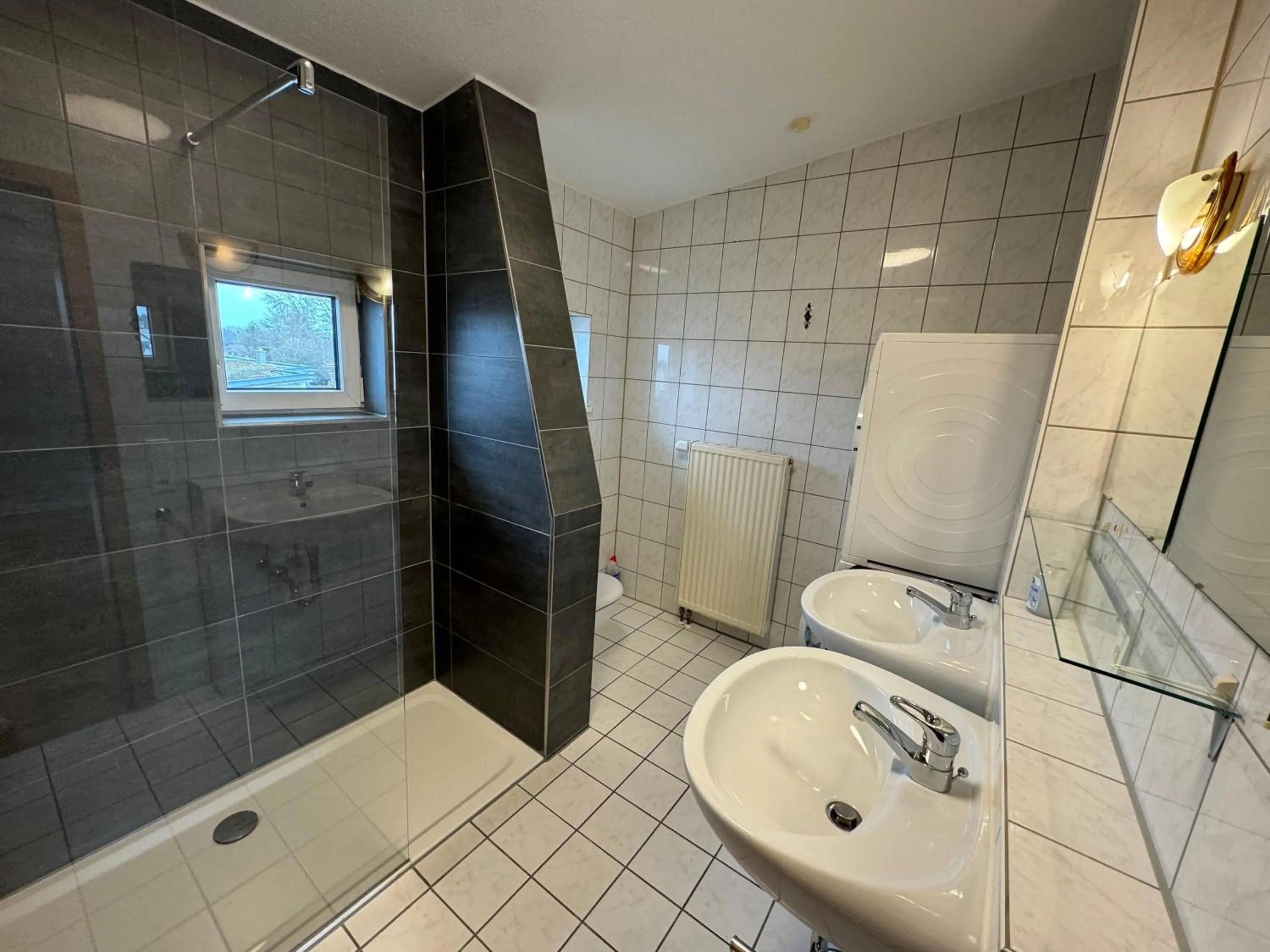 Shower in Pension Schweizer