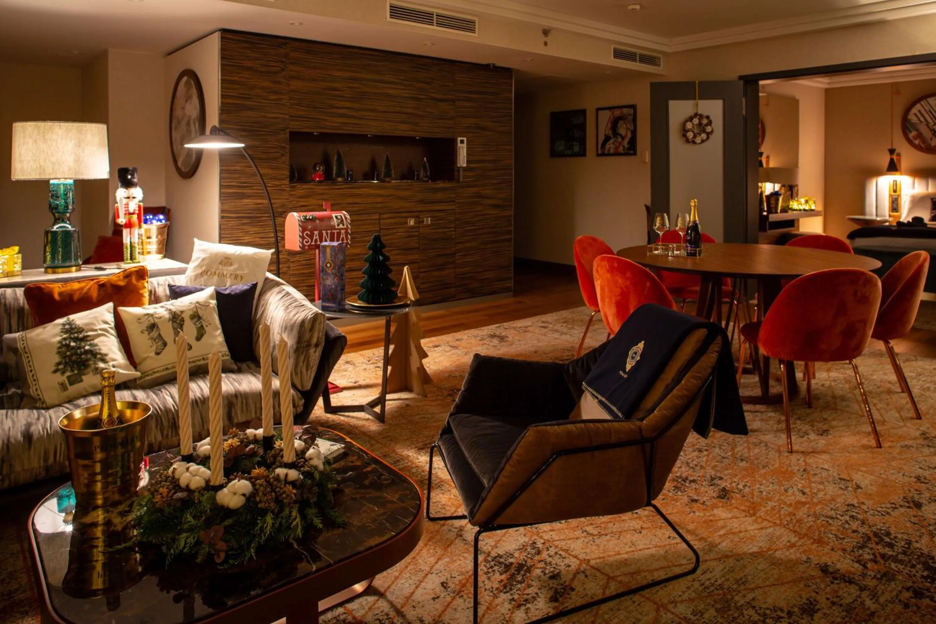 Living room in Hilton Frankfurt City Centre