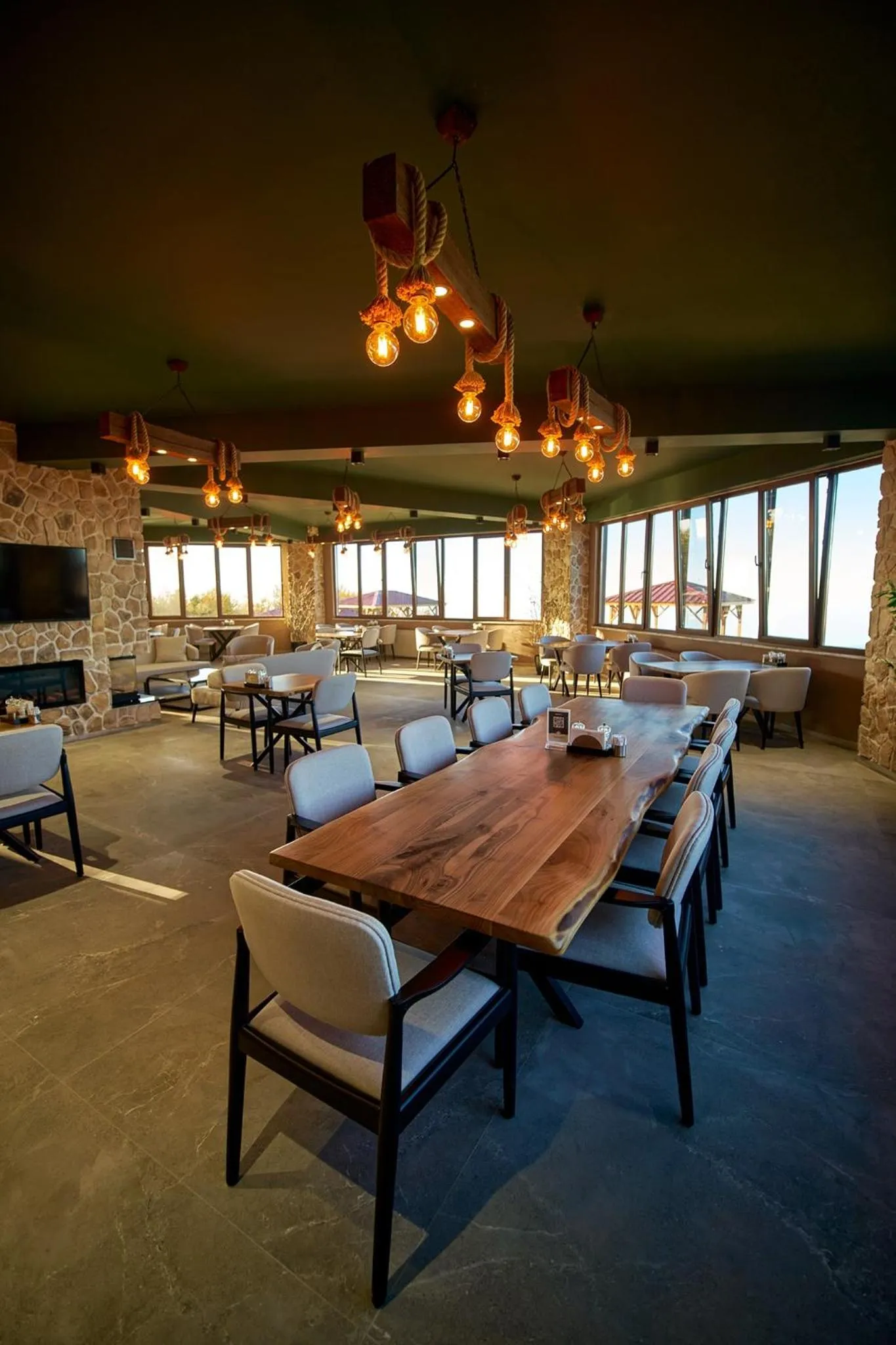 Flora Handüzü Resort & Wellness Bungalow Hotel