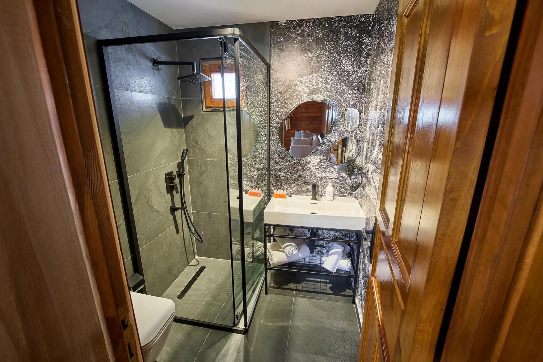 Flora Handüzü Resort & Wellness Bungalow Hotel