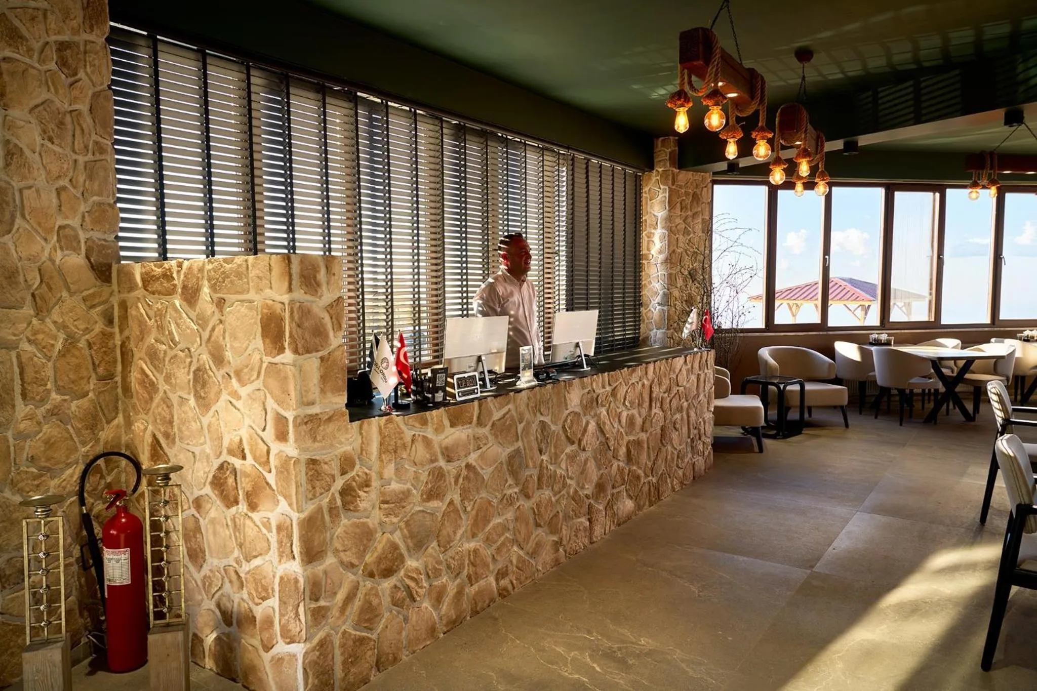 Flora Handüzü Resort & Wellness Bungalow Hotel