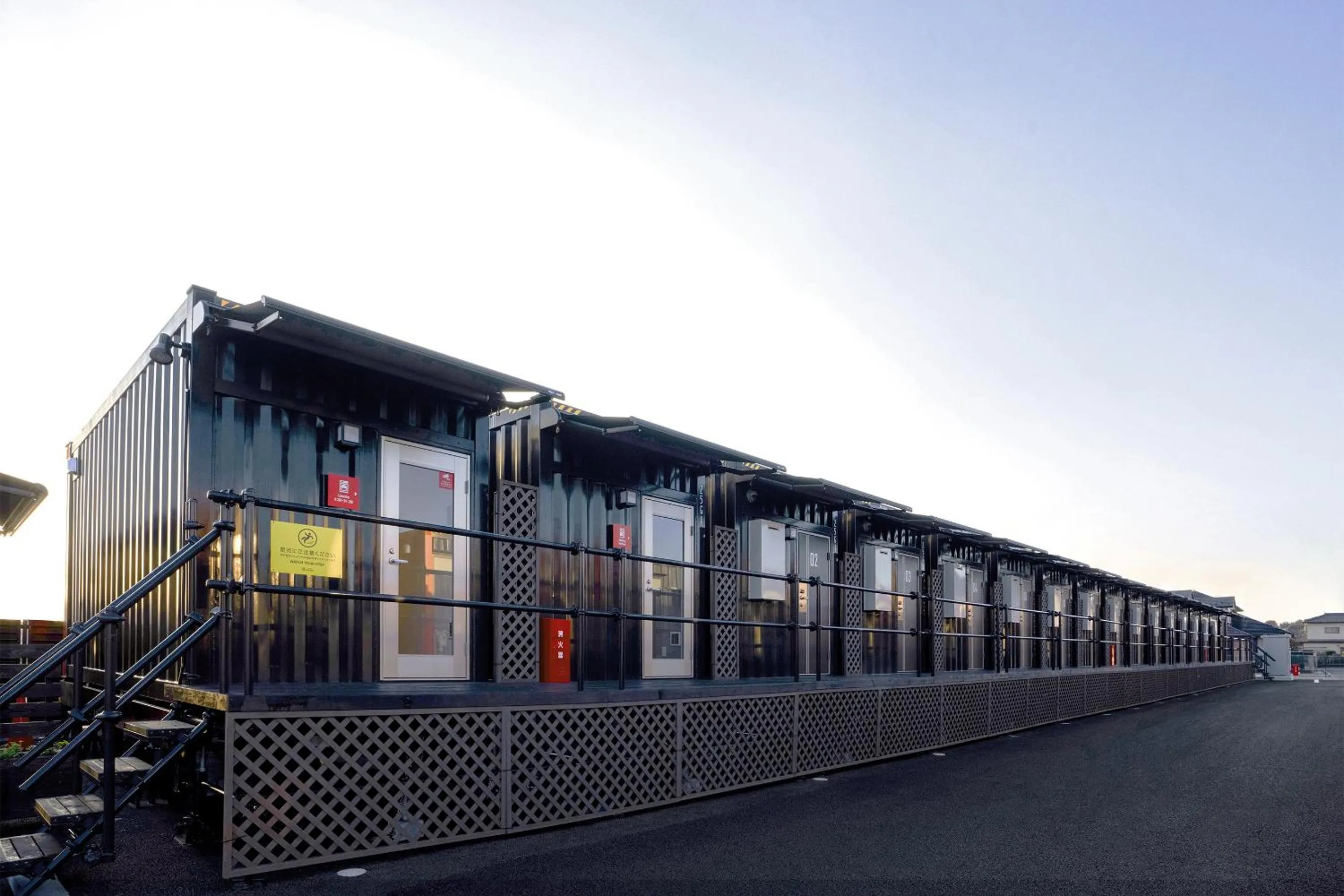 Property building in HOTEL R9 The Yard Ota