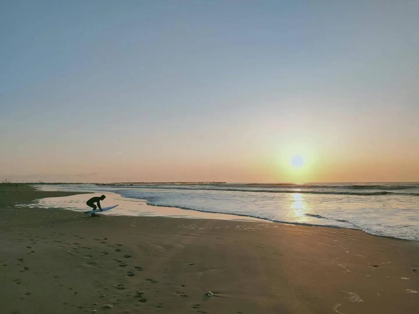 Beach in Narita Airport Samurai Hostel