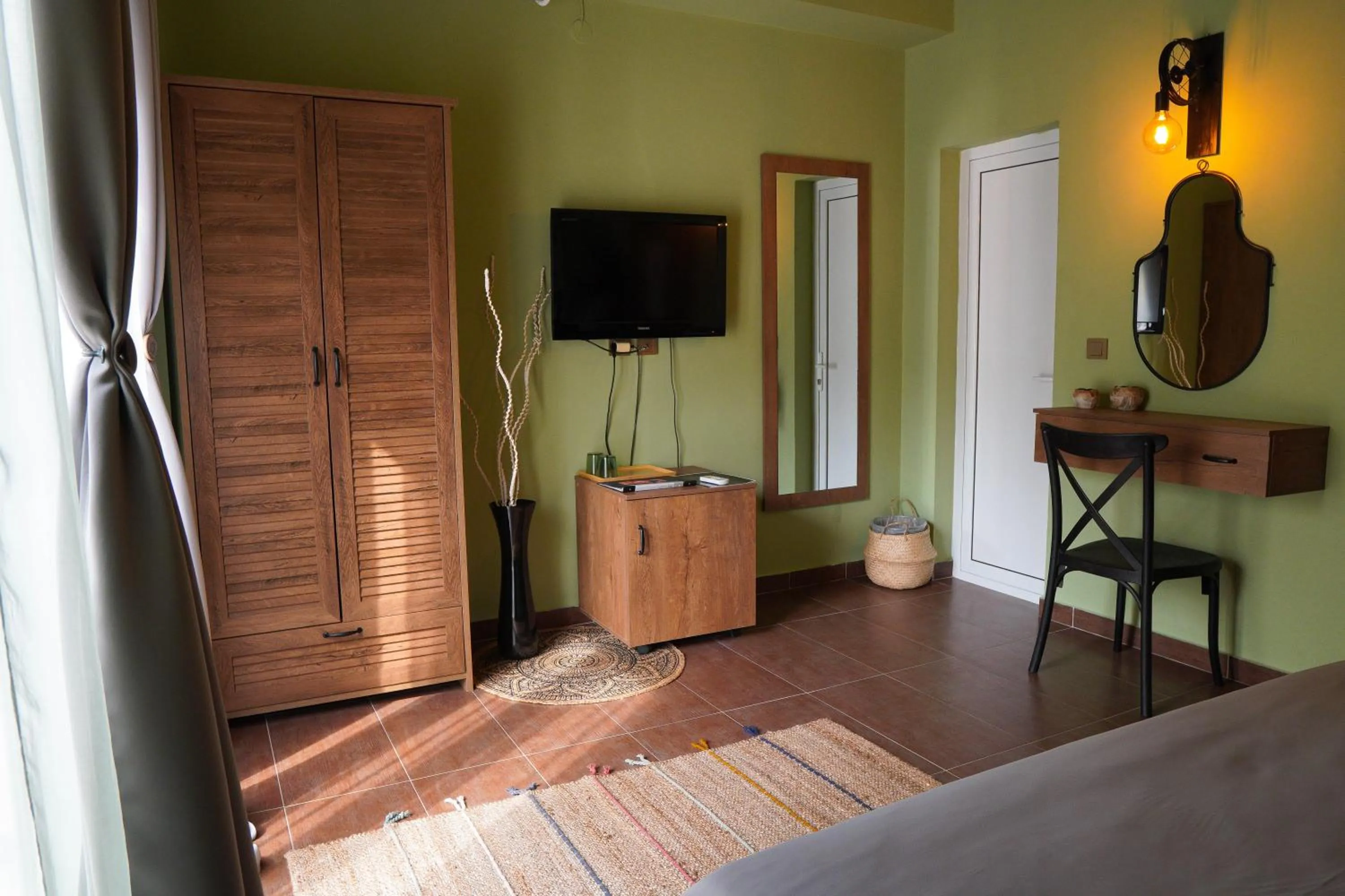 TV and multimedia, Bed in Hotel Pamela Concept