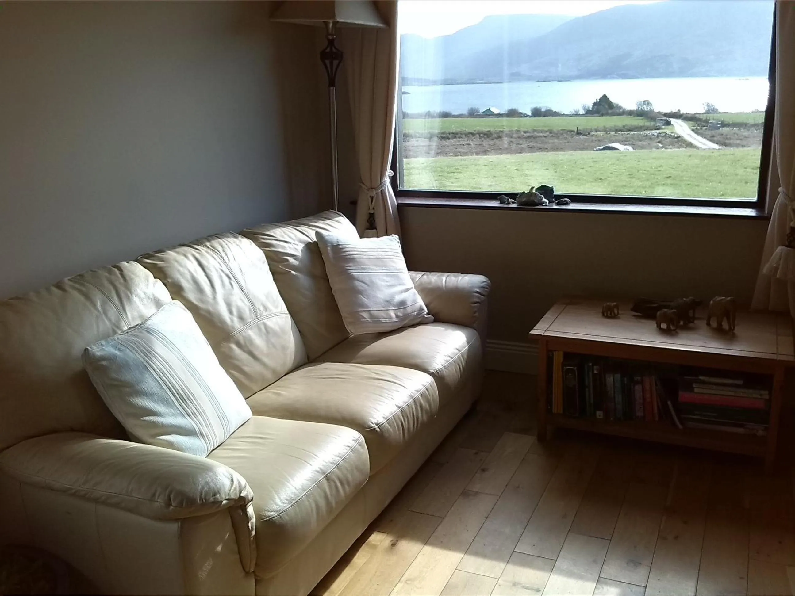 Living room in Currane Lodge