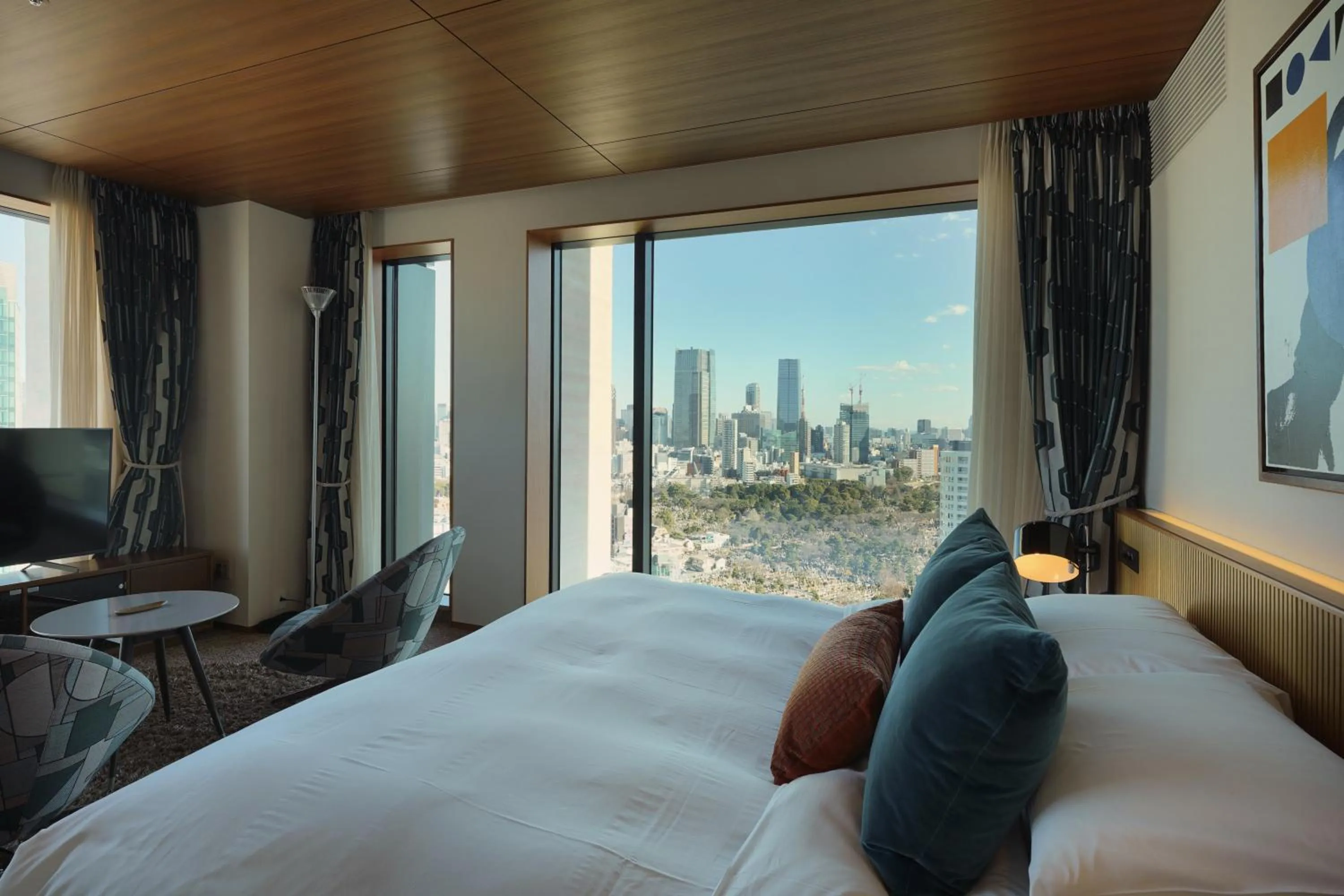 Bed in THE AOYAMA GRAND HOTEL