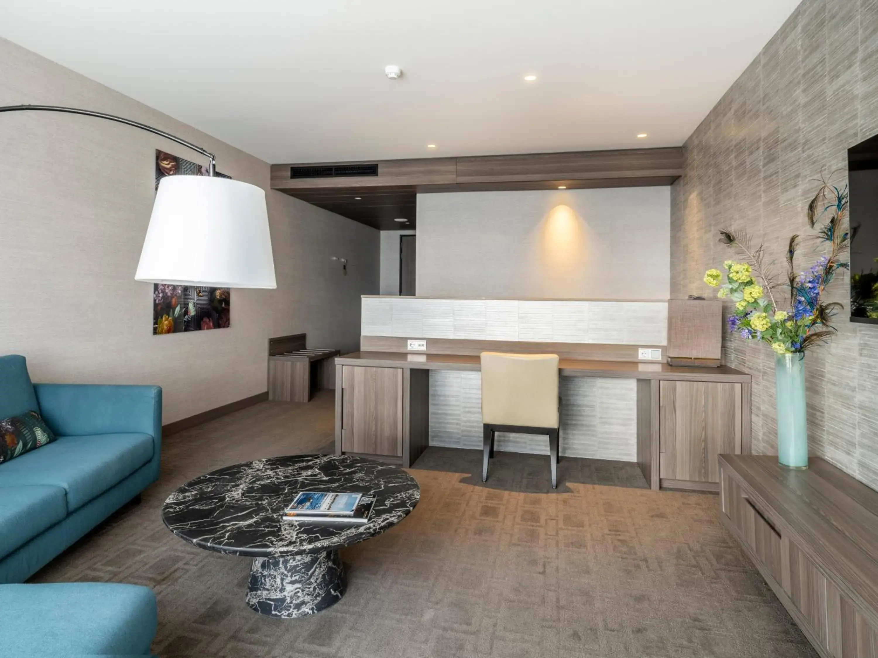 Business Suite in Van Der Valk Hotel Zwolle Business Suite in Van Der Valk Hotel Zwolle