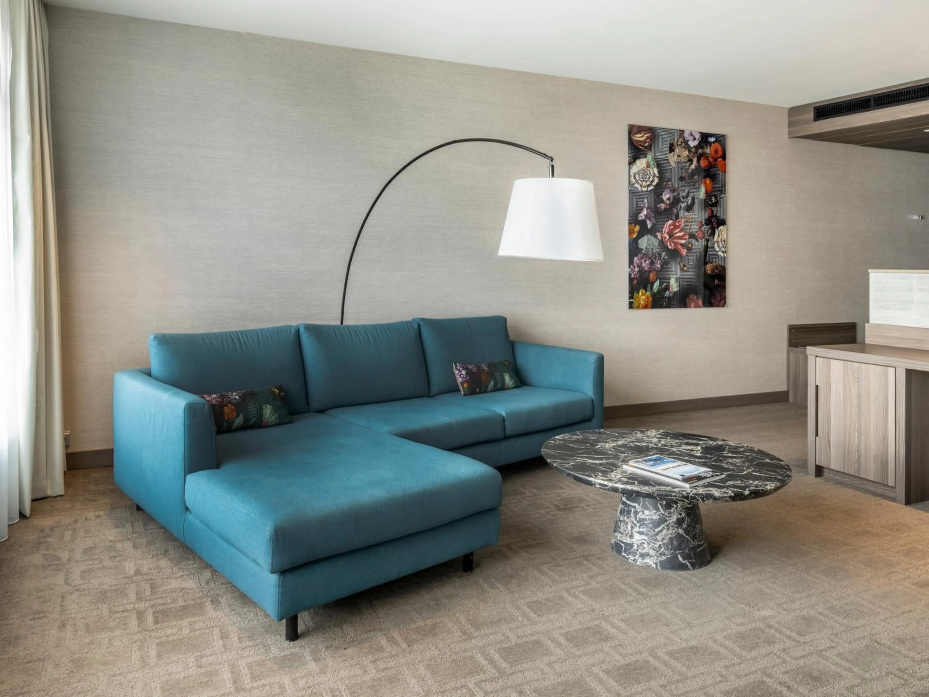 Seating area in Van Der Valk Hotel Zwolle