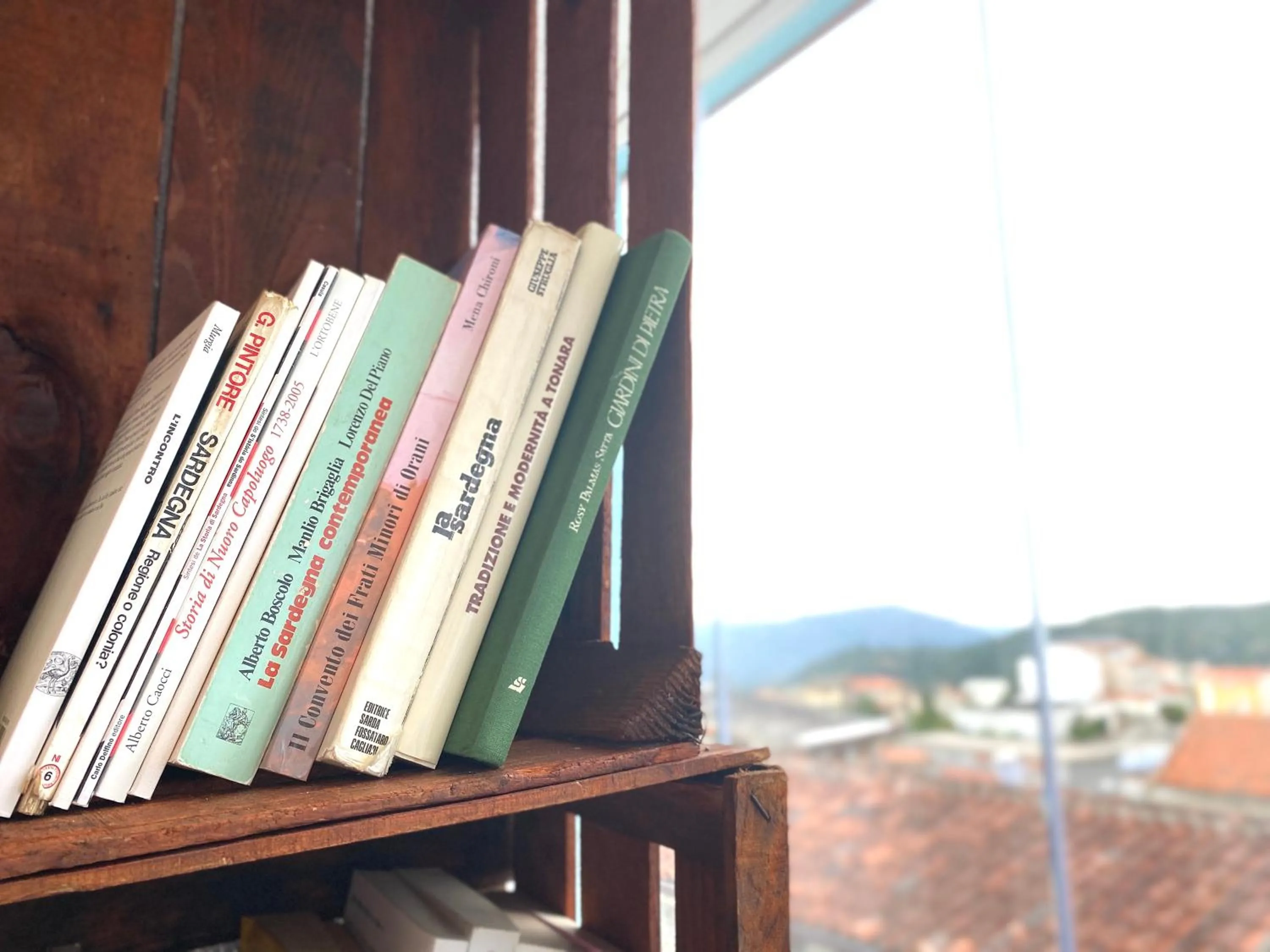 Library in Canduleri