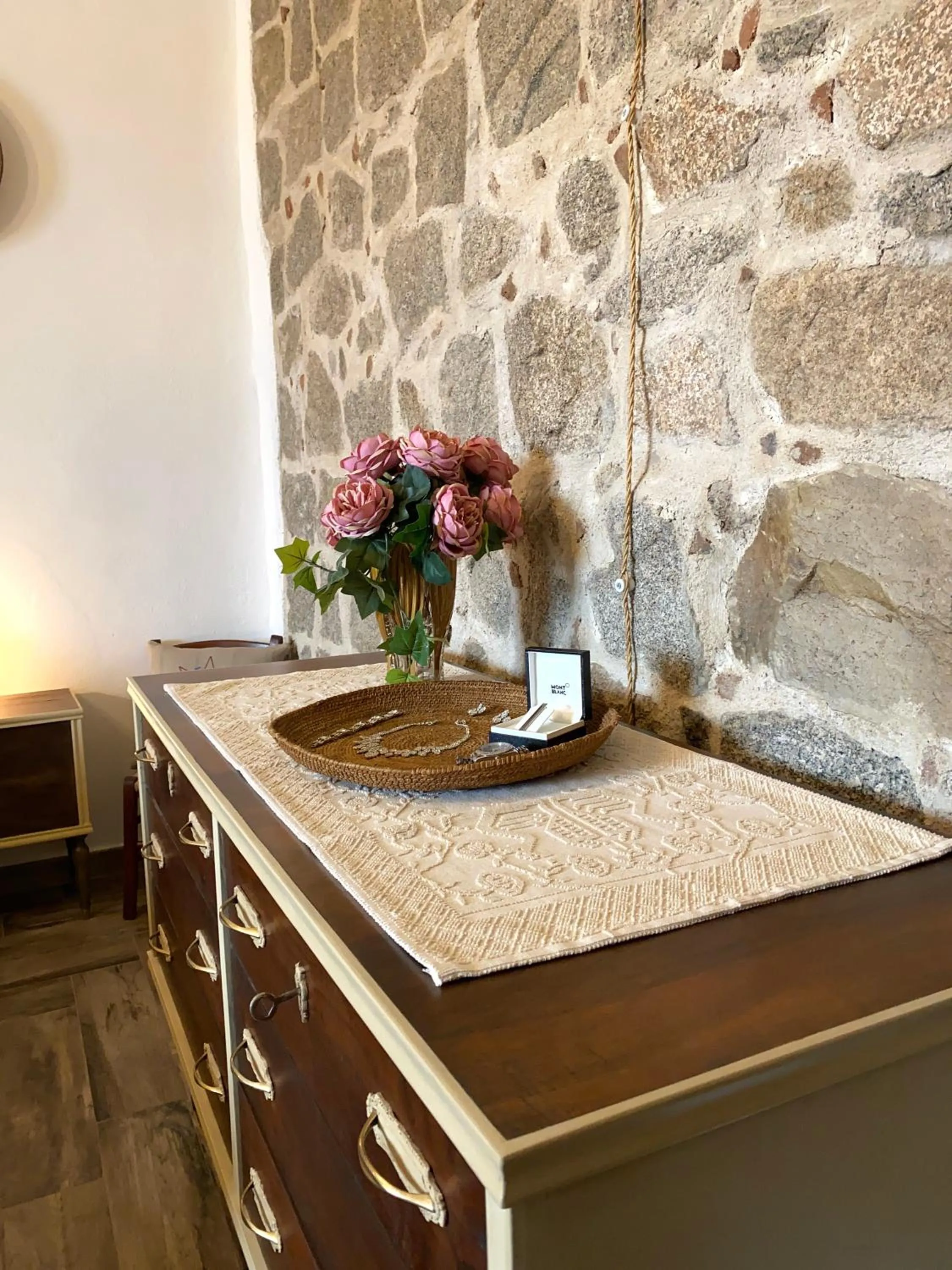 Decorative detail in Canduleri