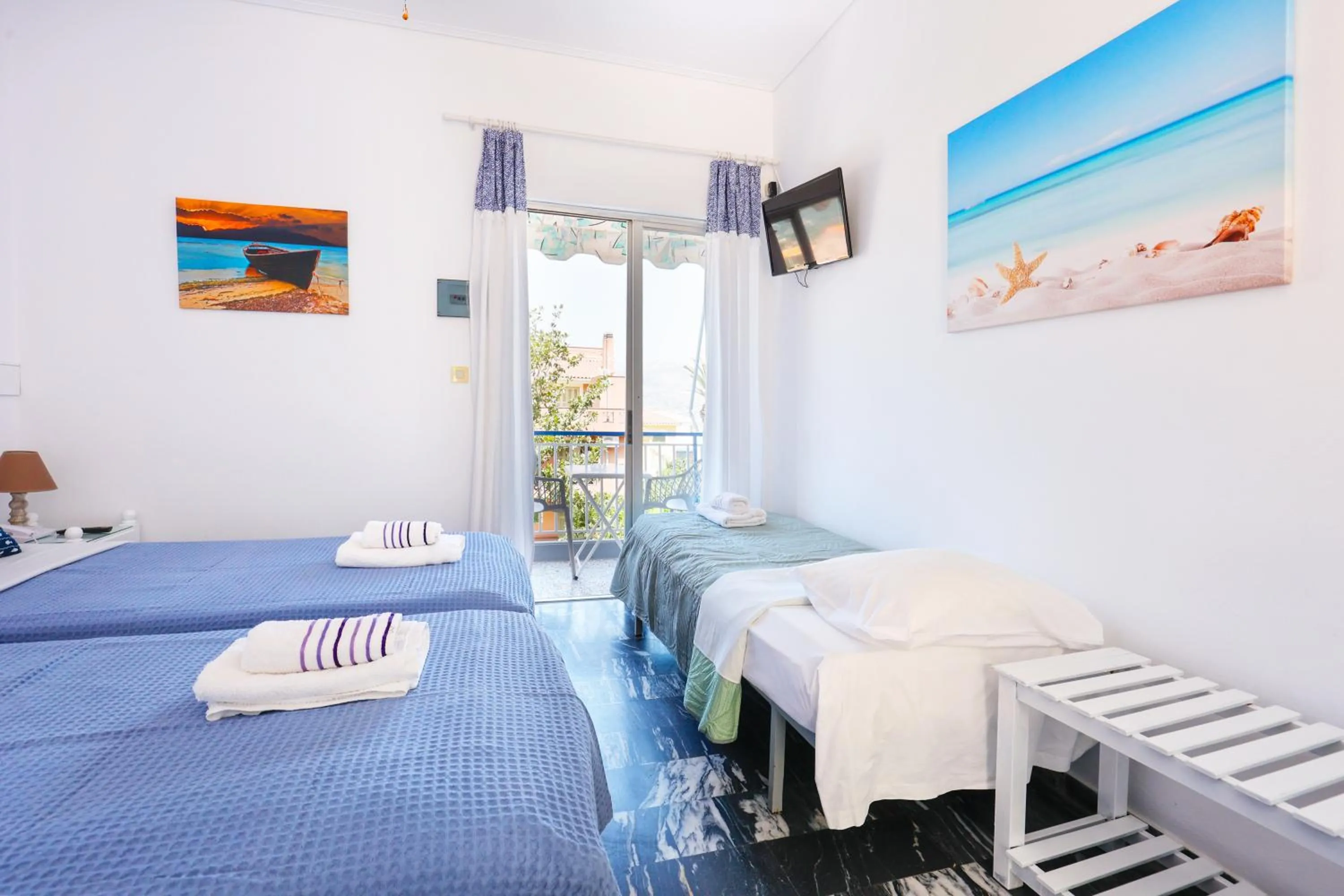 Melissani hotel