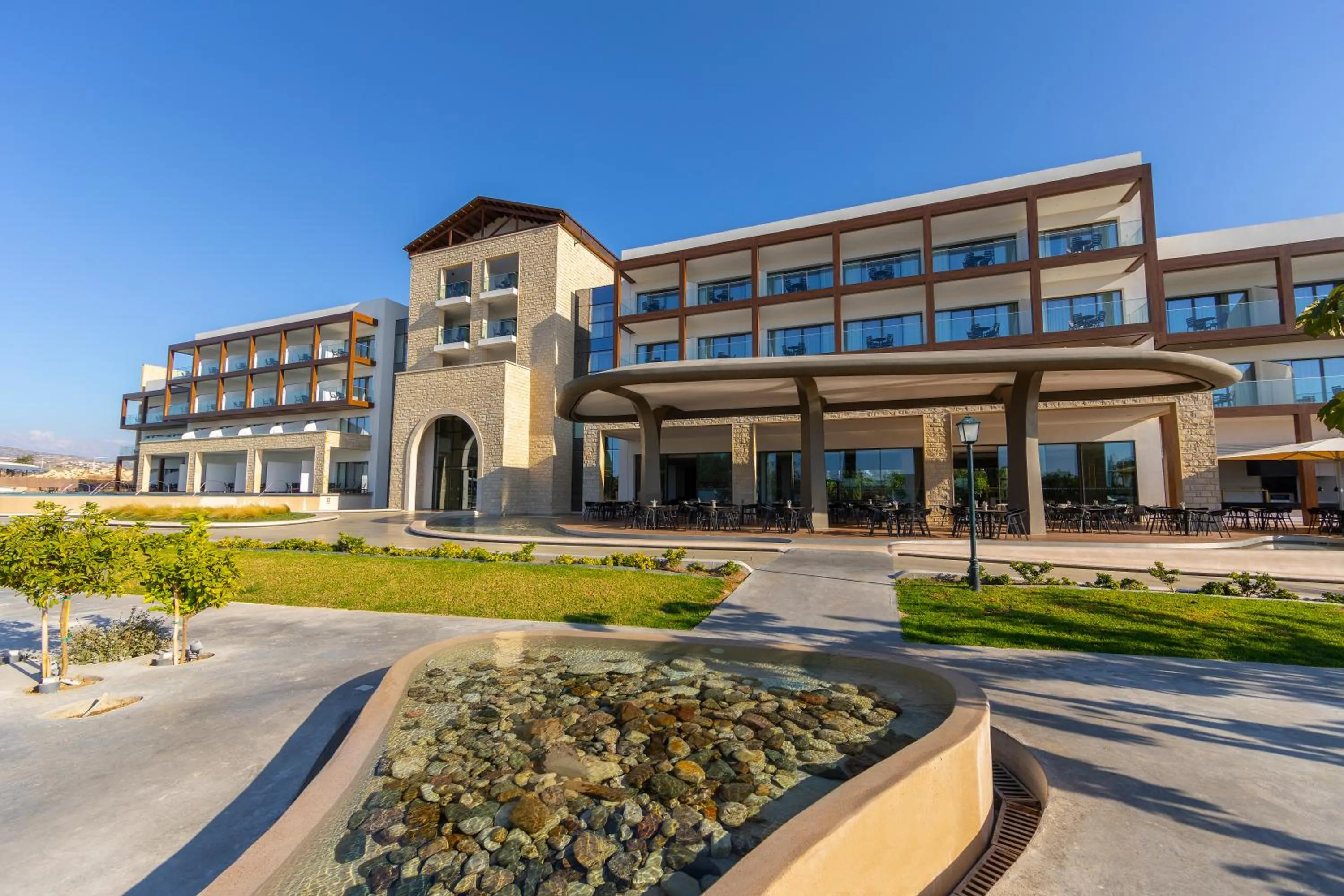 Property building in Aliathon Ionian