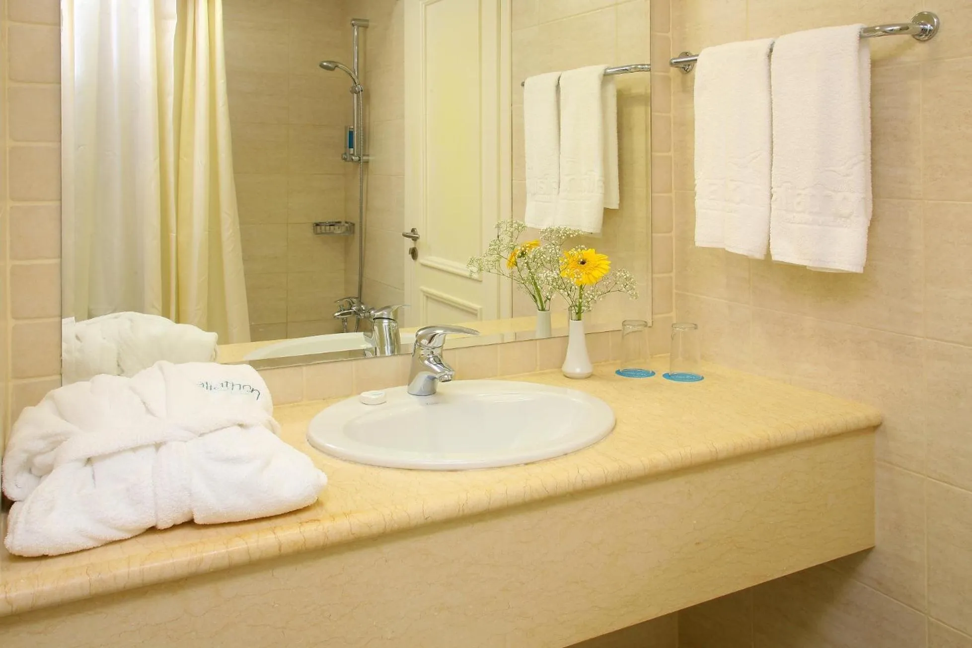 Bathroom in Aliathon Ionian