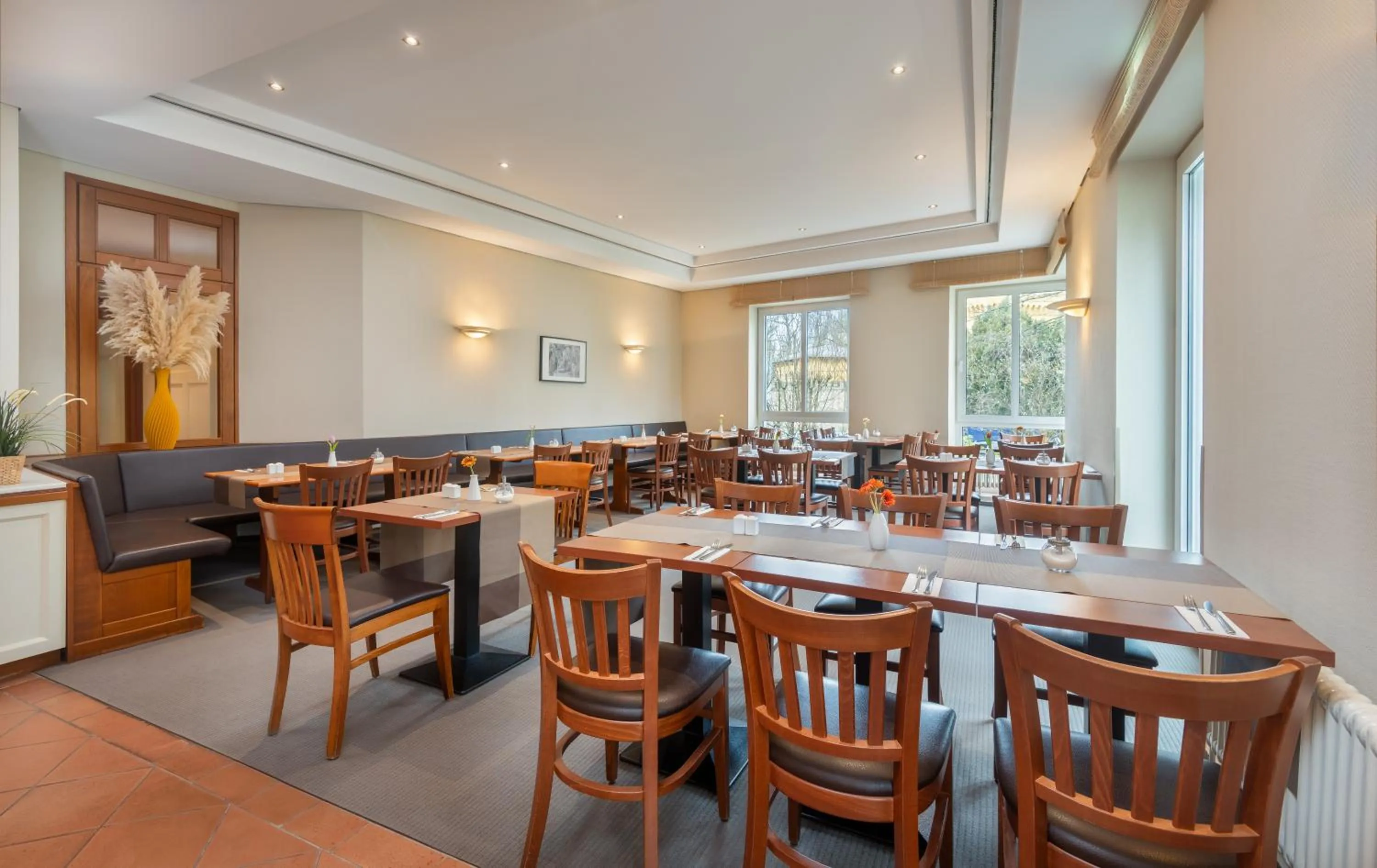 Restaurant/places to eat in Wyndham Garden Potsdam