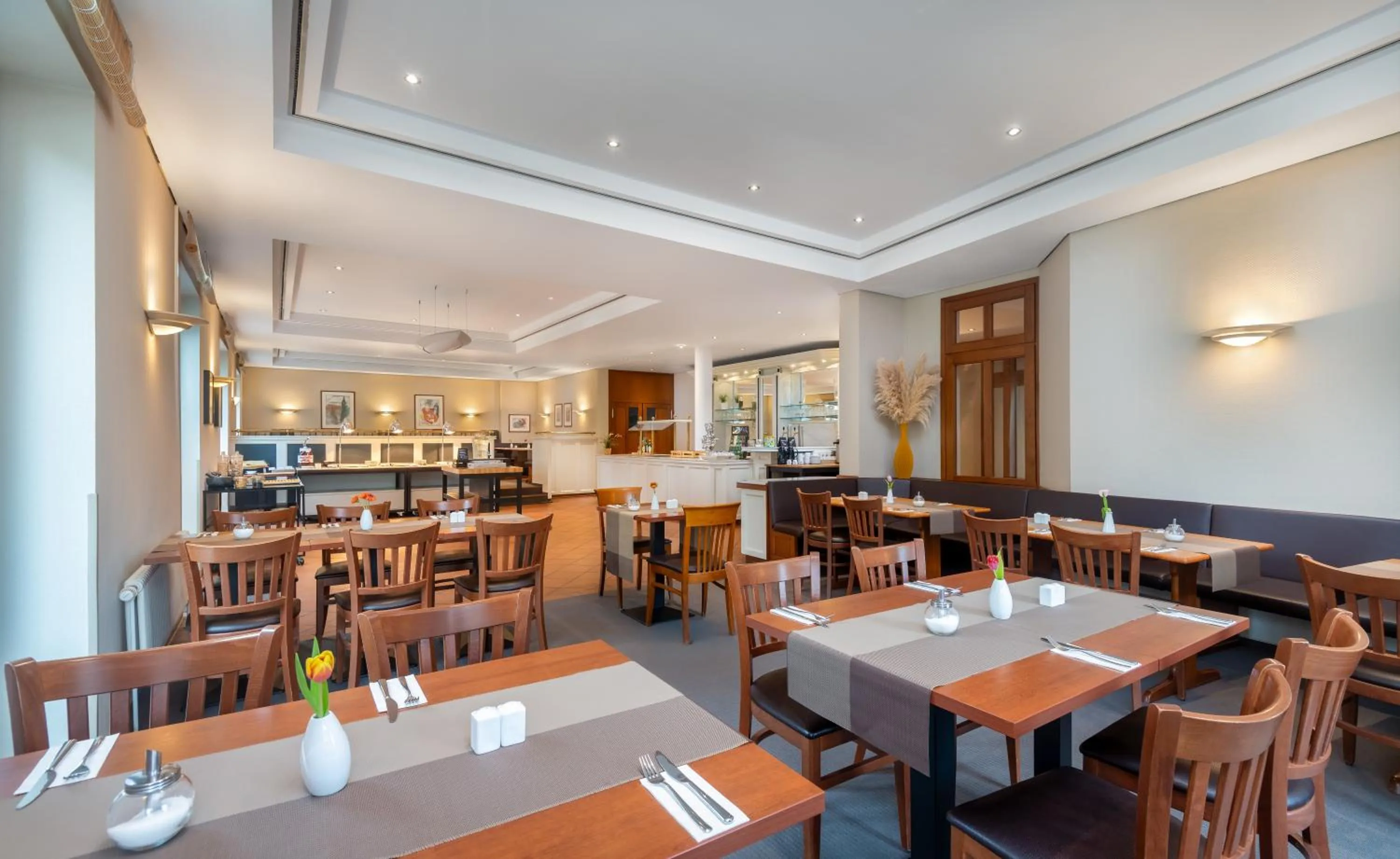 Restaurant/places to eat in Wyndham Garden Potsdam