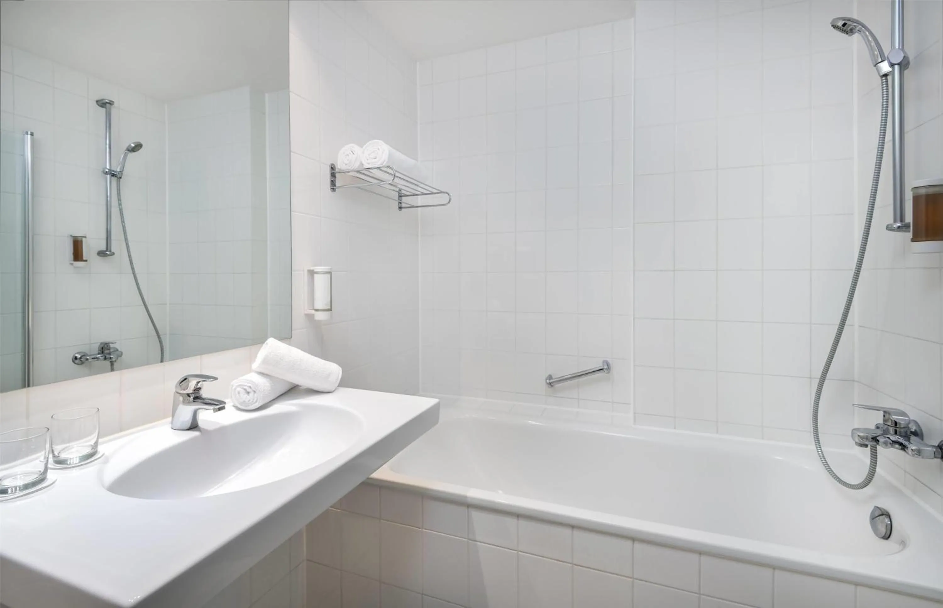 Photo of the whole room in Wyndham Garden Potsdam