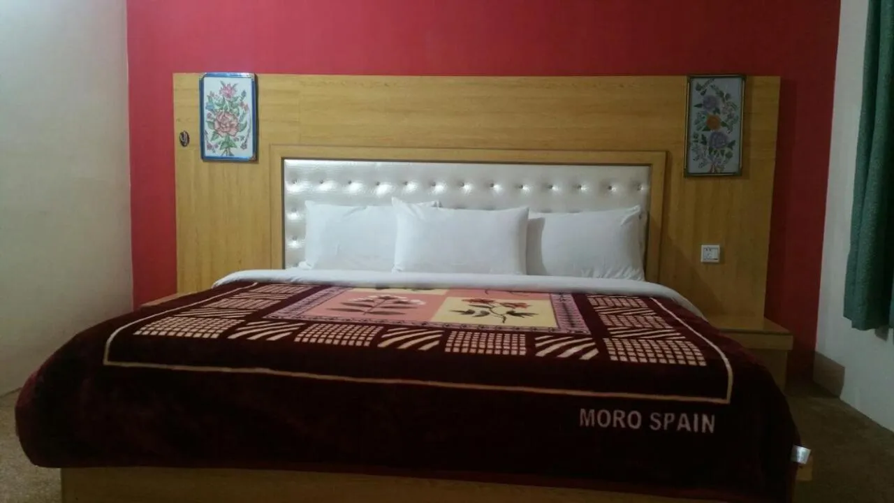 Eden Lake View Hotel