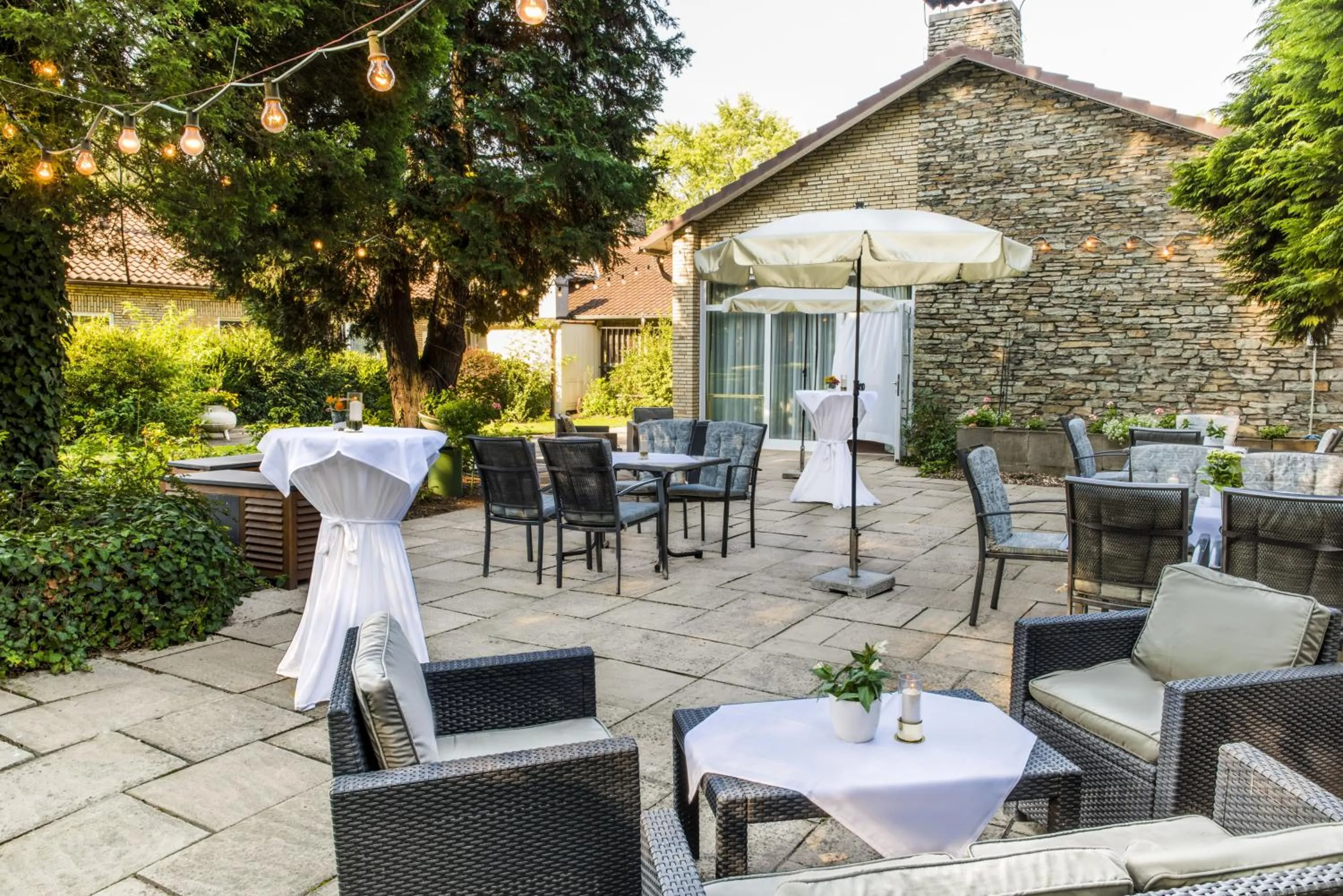 Restaurant/places to eat in Parkhotel Stadtallendorf