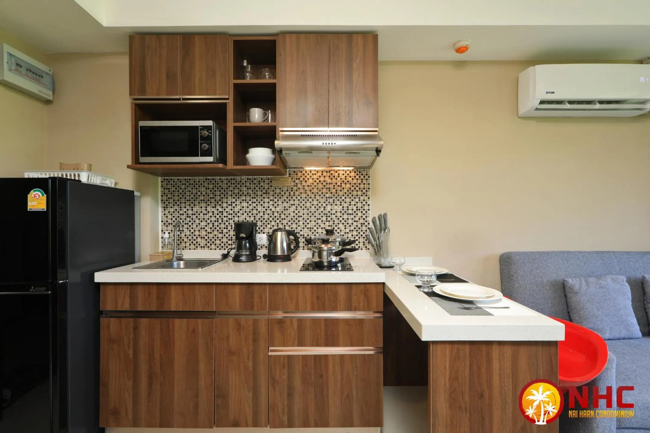 Coffee/tea facilities in Nai Harn Condominium