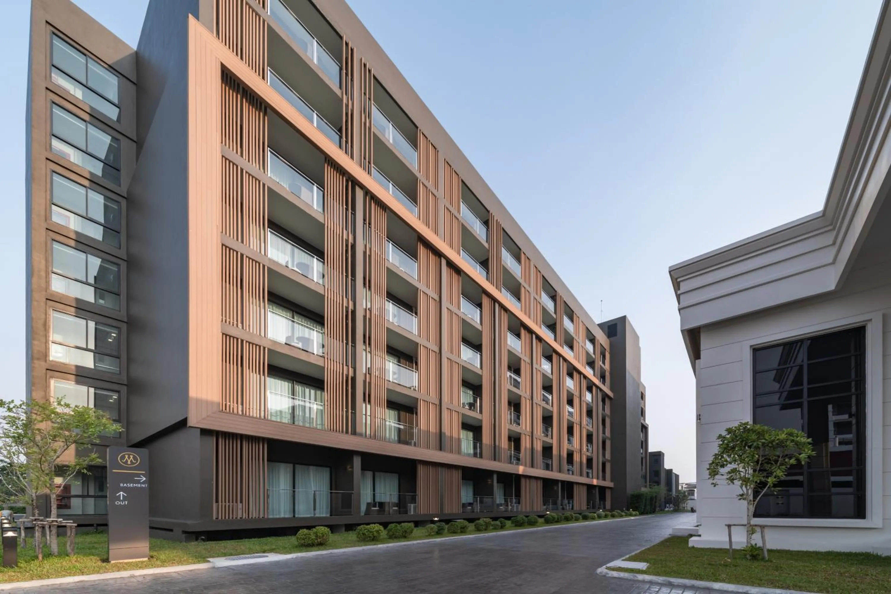 Mandarin Eastville, Pattaya - SHA Extra Plus