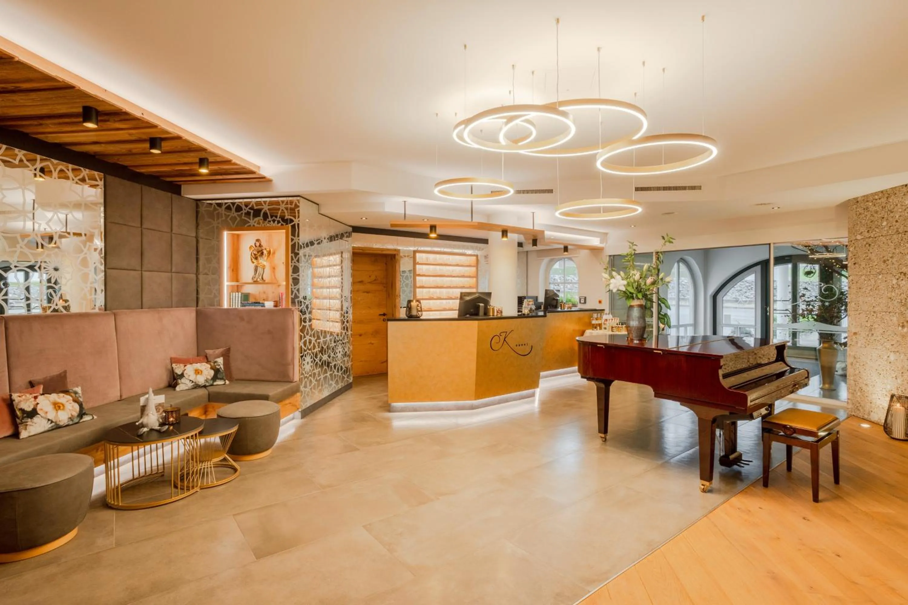 Lobby or reception in Natur- und Wohlfühlhotel Kastenholz