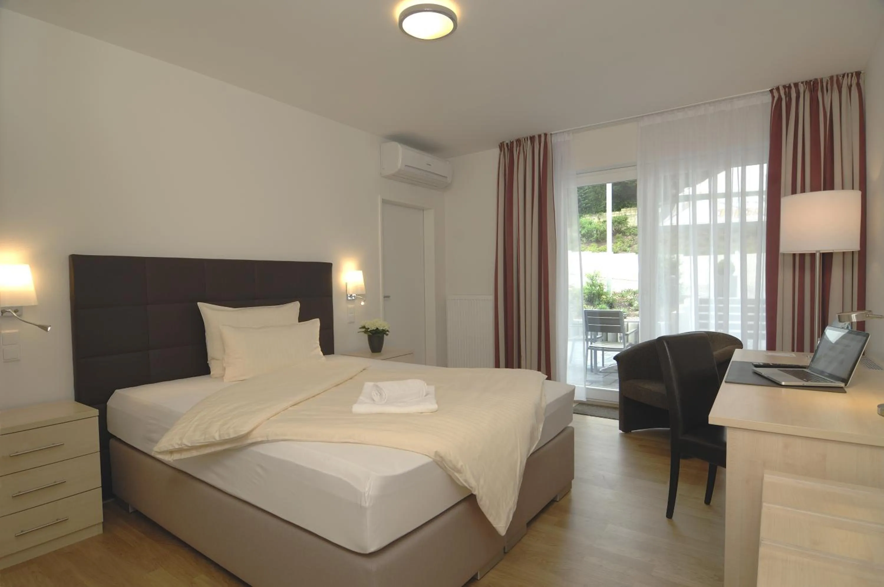 Bed in Hotel-Restaurant Sebastianushof