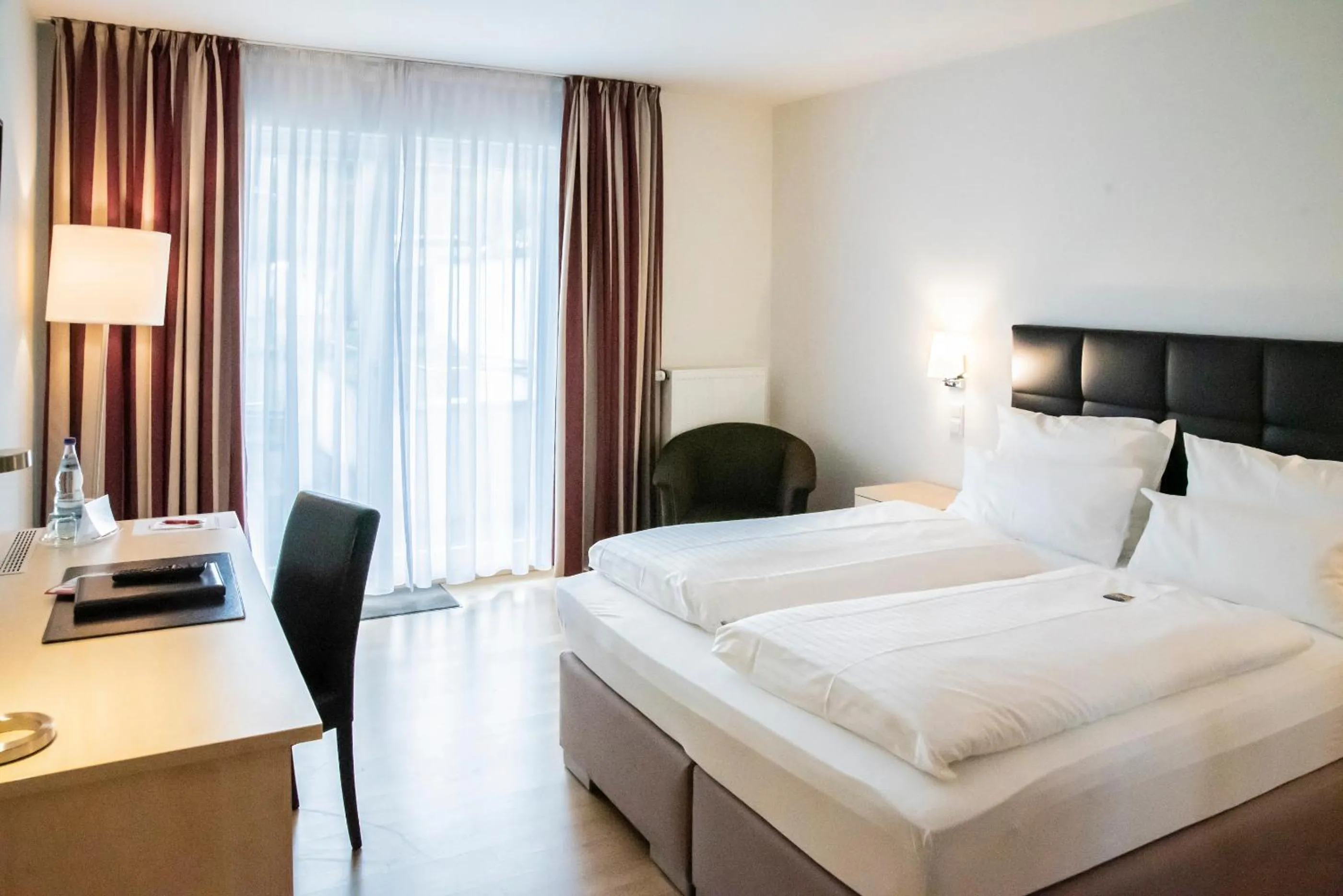 Photo of the whole room, Bed in Hotel-Restaurant Sebastianushof