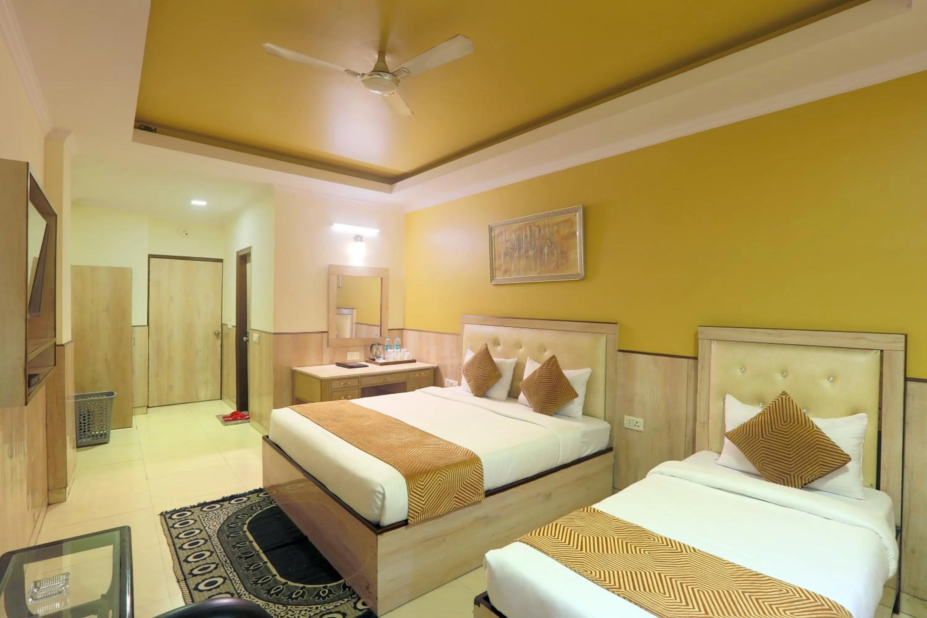 Bedroom in Hotel Castle Blue New Delhi Near IGI Airport