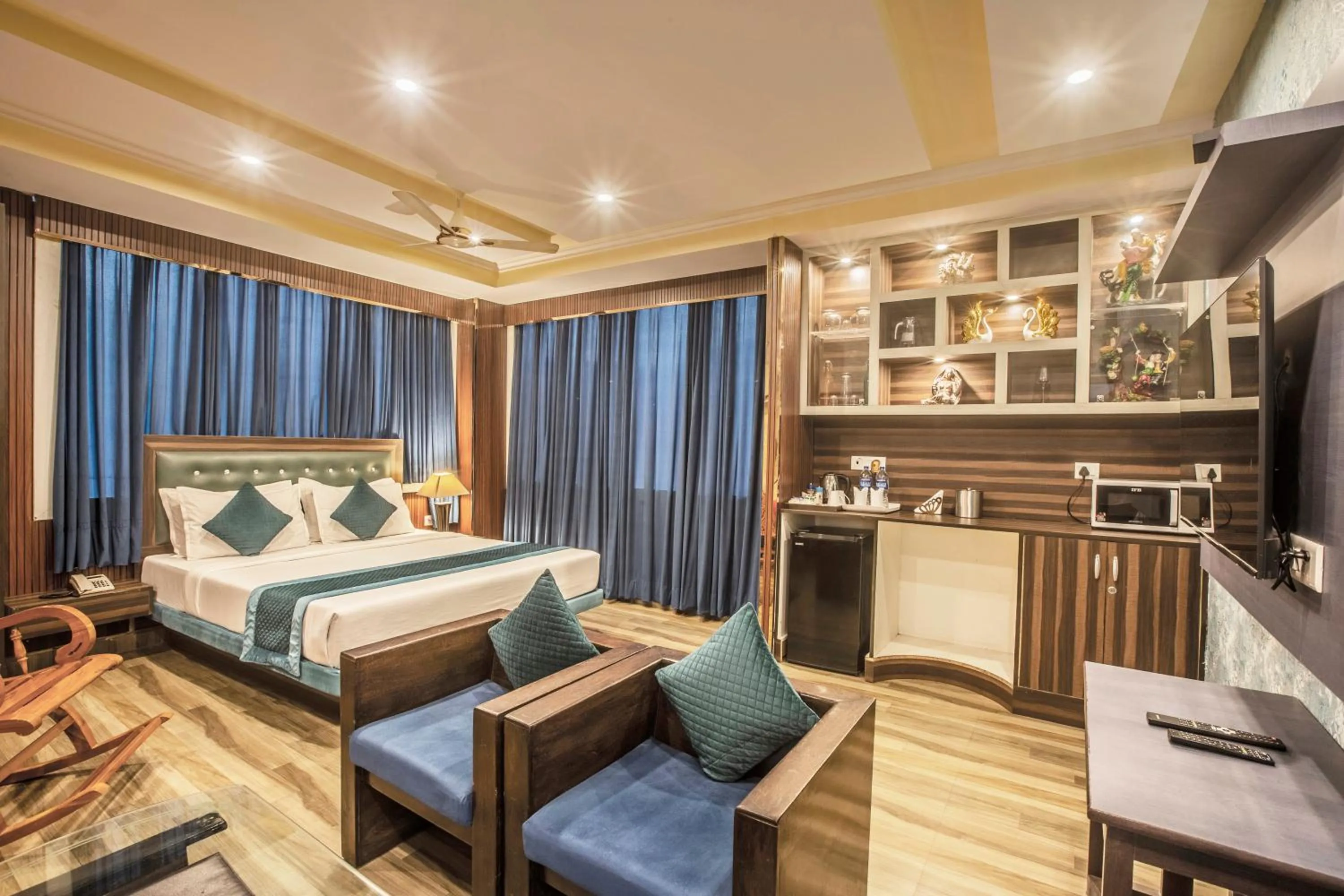 Bed in Hotel Castle Blue New Delhi Near IGI Airport