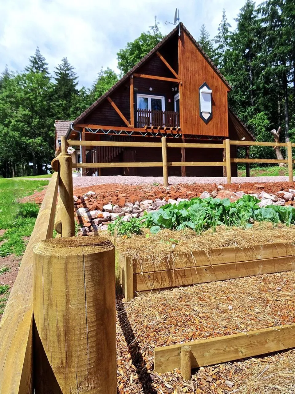 Garden view in Du côté de chez Sam