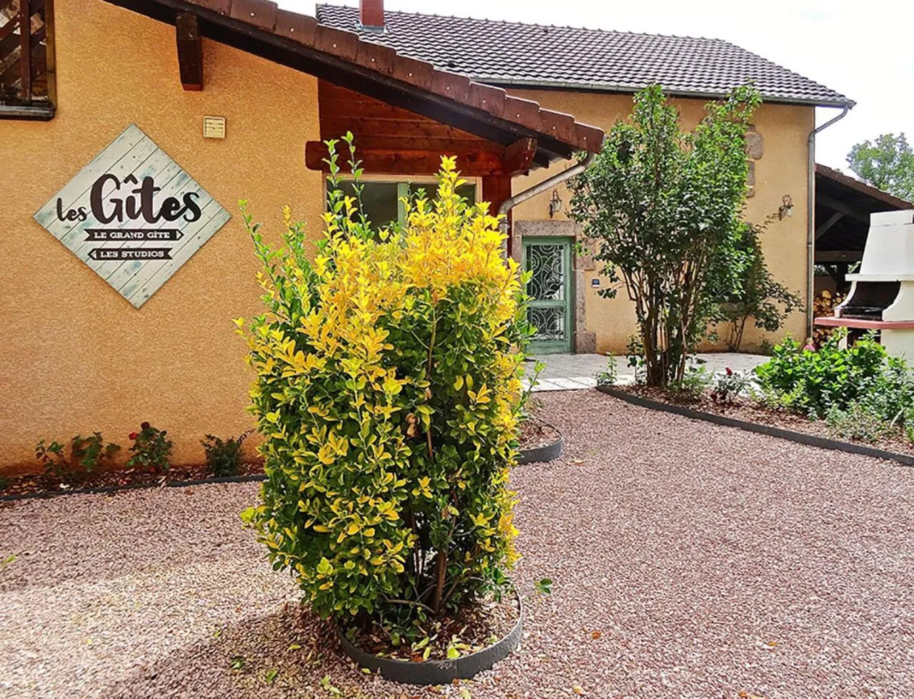 Patio in Du côté de chez Sam