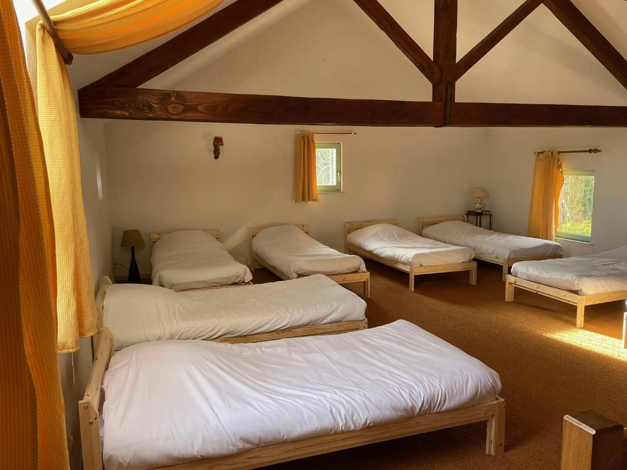 Photo of the whole room, Bed in Du côté de chez Sam