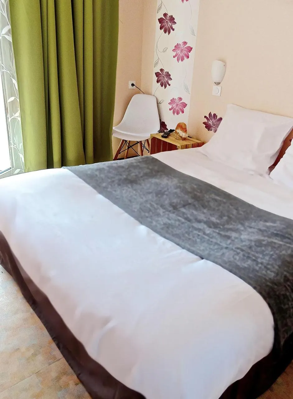 Bed in Du côté de chez Sam