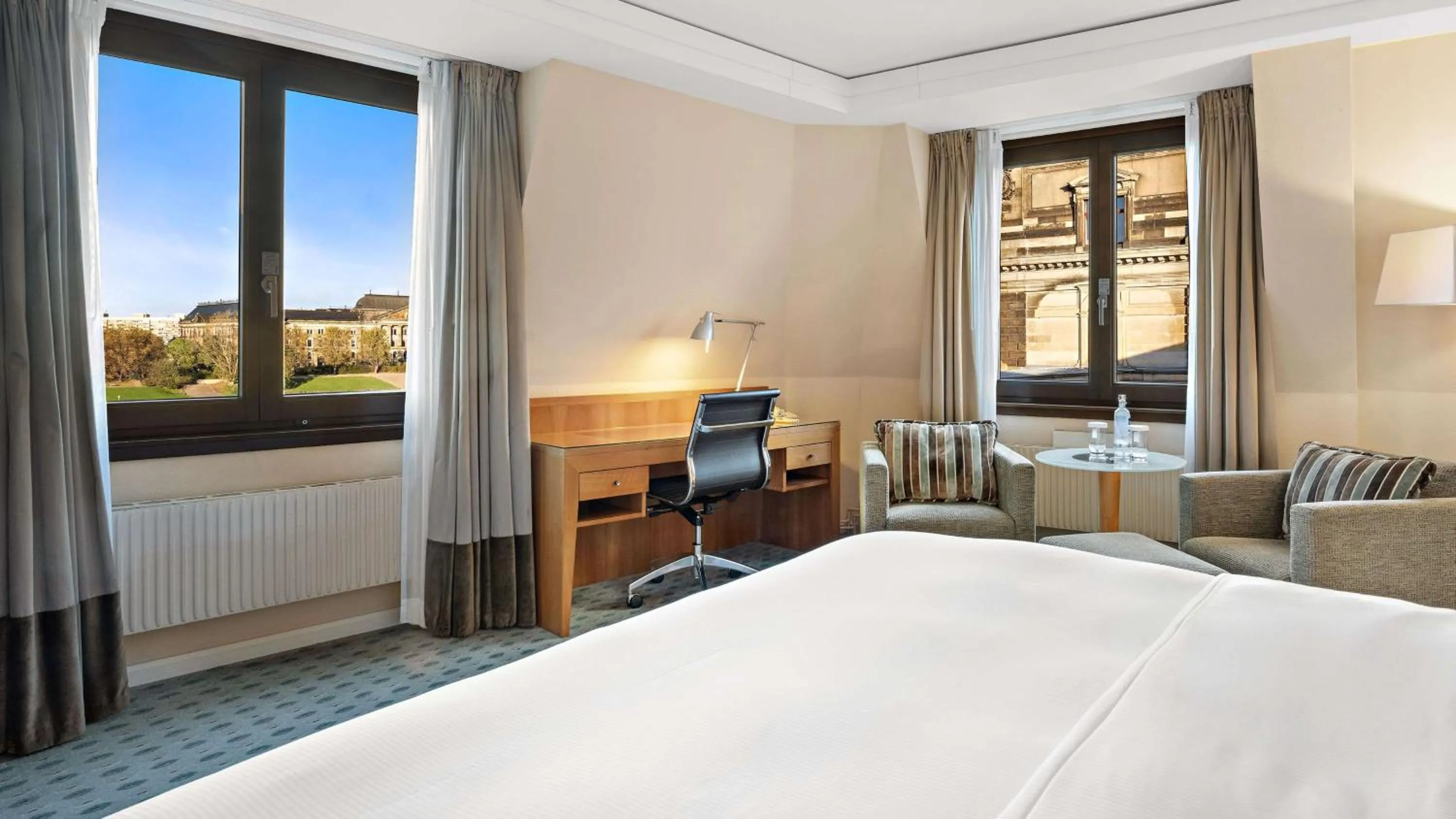 Bed in Hilton Dresden an der Frauenkirche