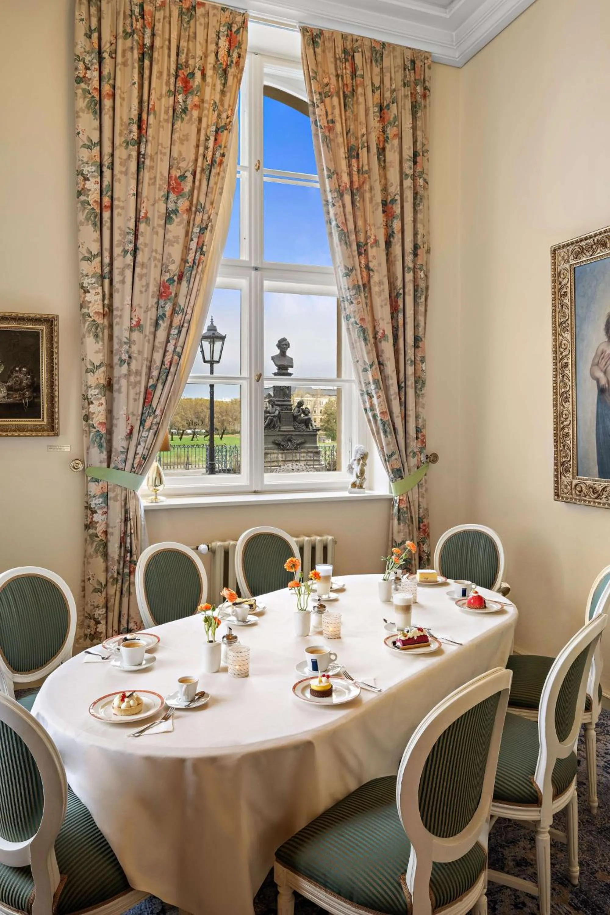 Restaurant/places to eat in Hilton Dresden an der Frauenkirche