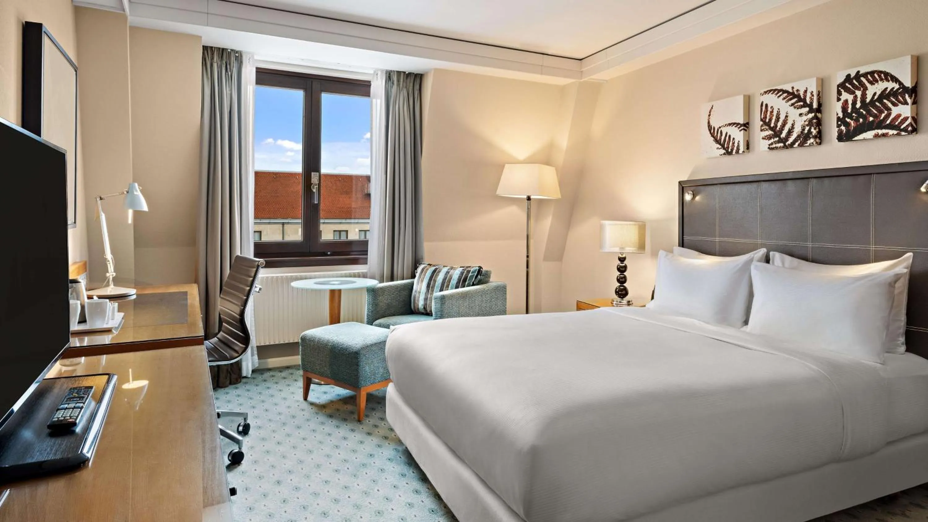 Bed in Hilton Dresden an der Frauenkirche