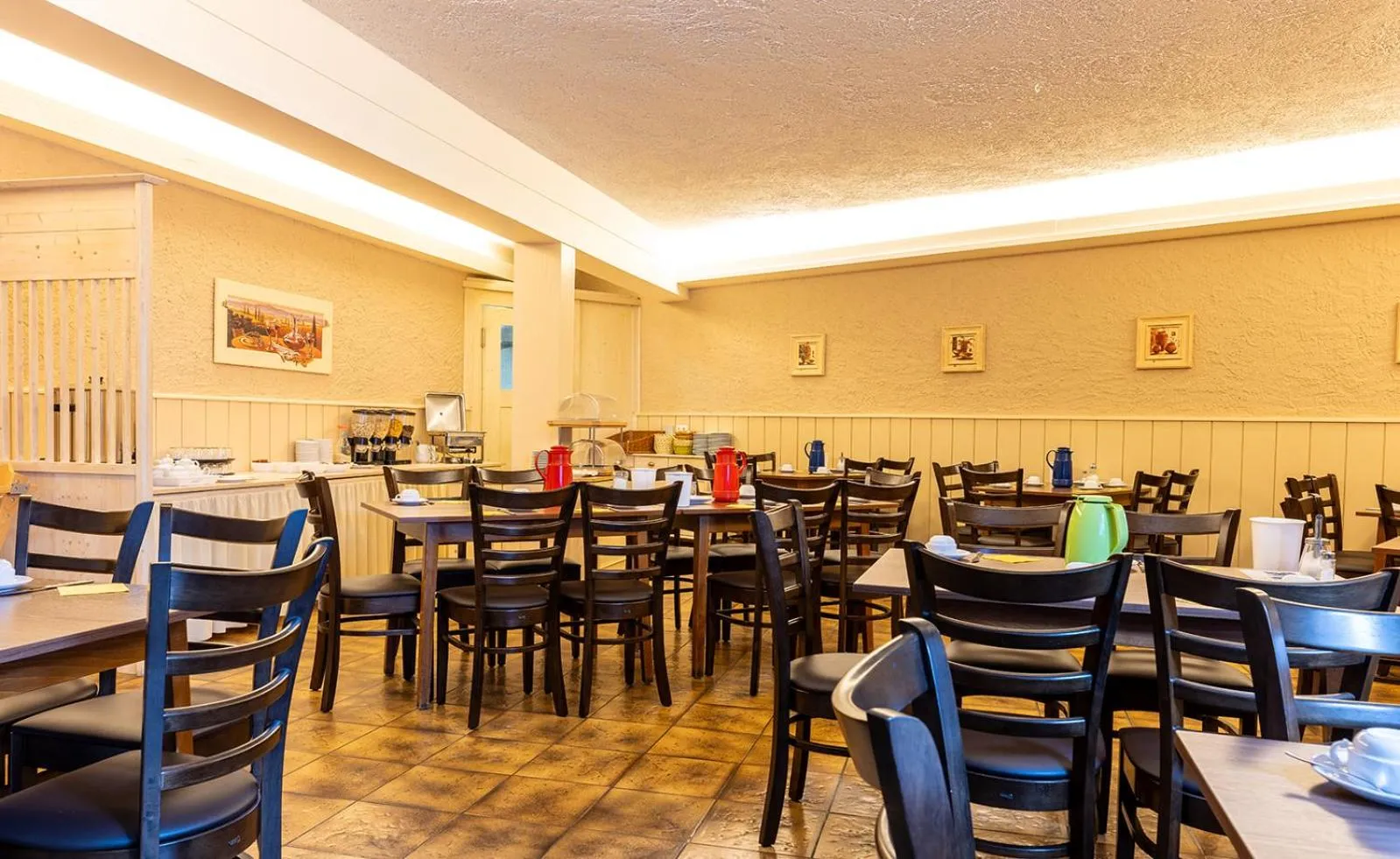 Breakfast in Hotel Alpenhof