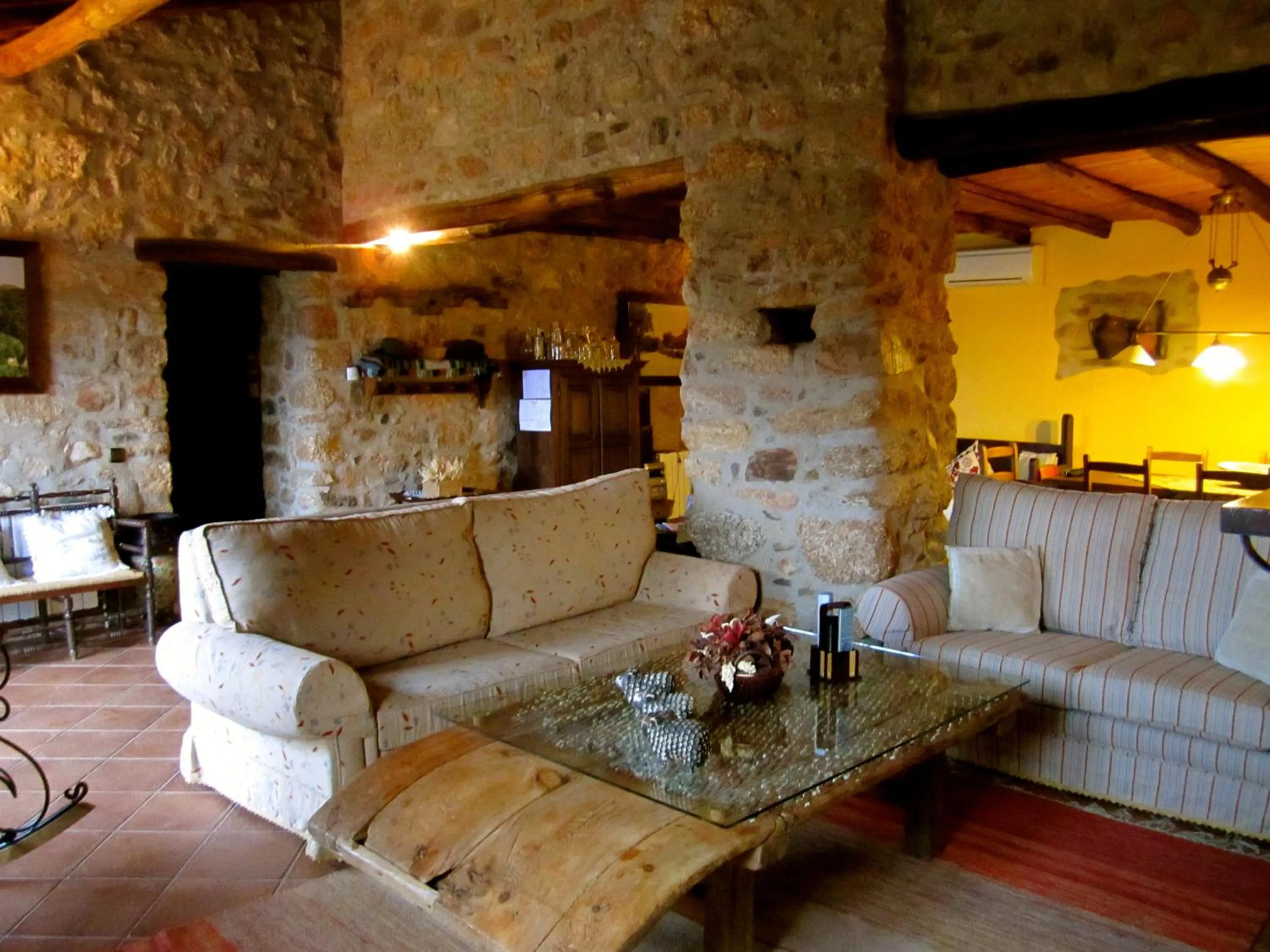 Apartamentos Rurales La Macera ****
