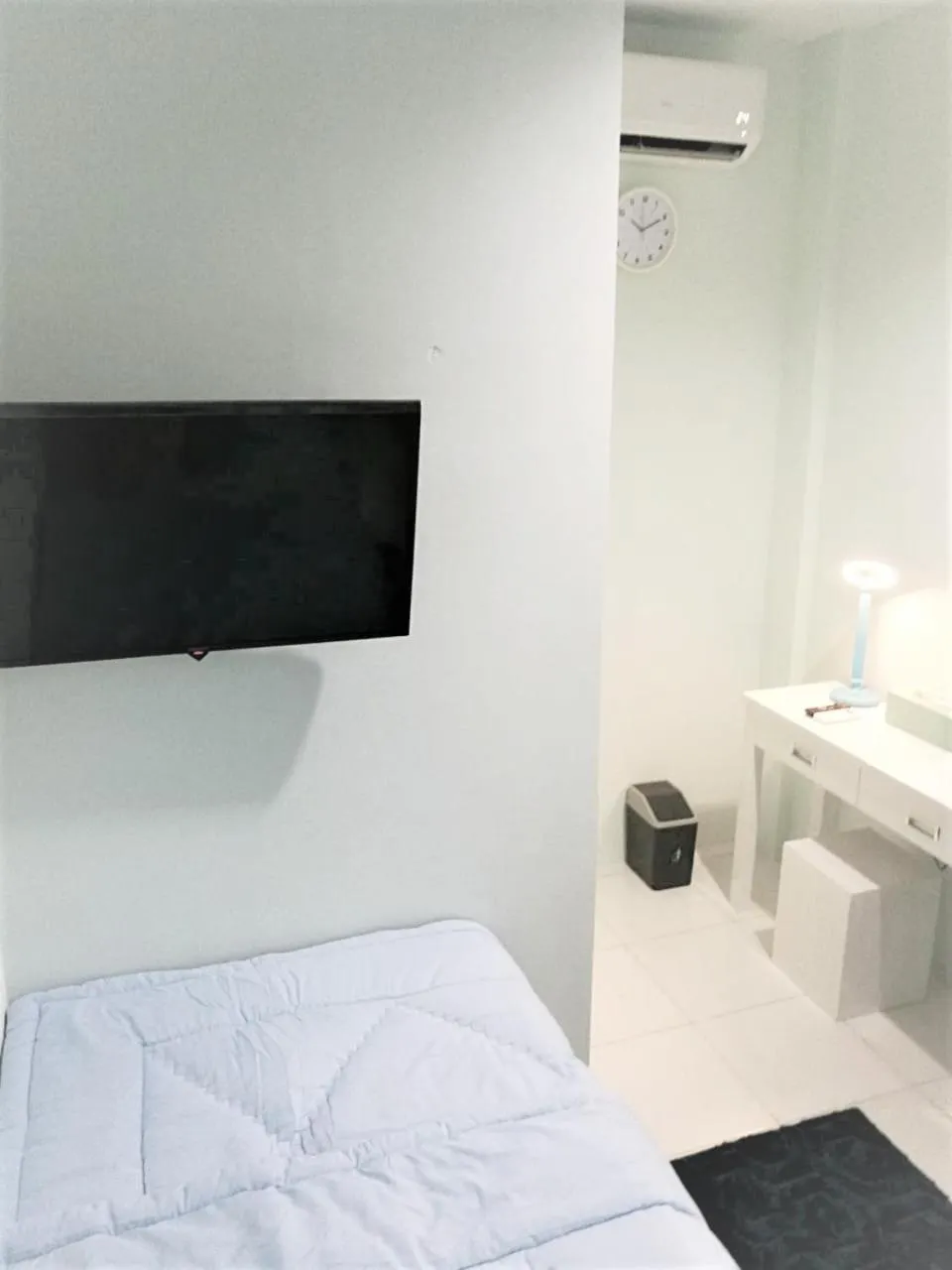 TV and multimedia, Bed in Susilo Residence 10