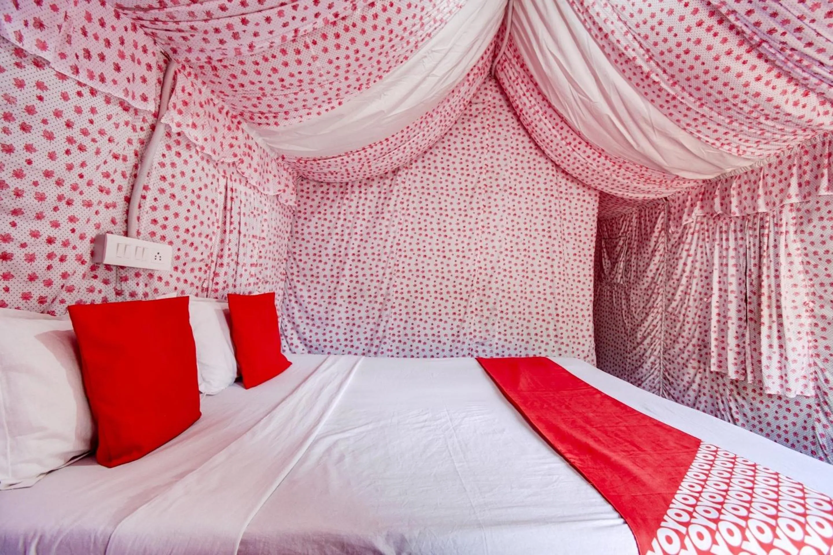 Bedroom, Bed in Hotel O by OYO Pine Tree