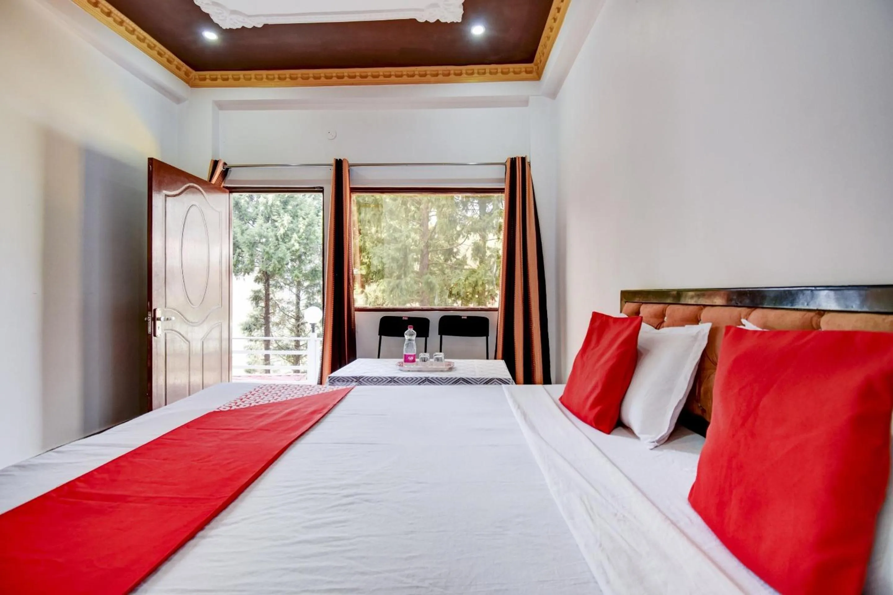 Bedroom in Hotel O by OYO Pine Tree