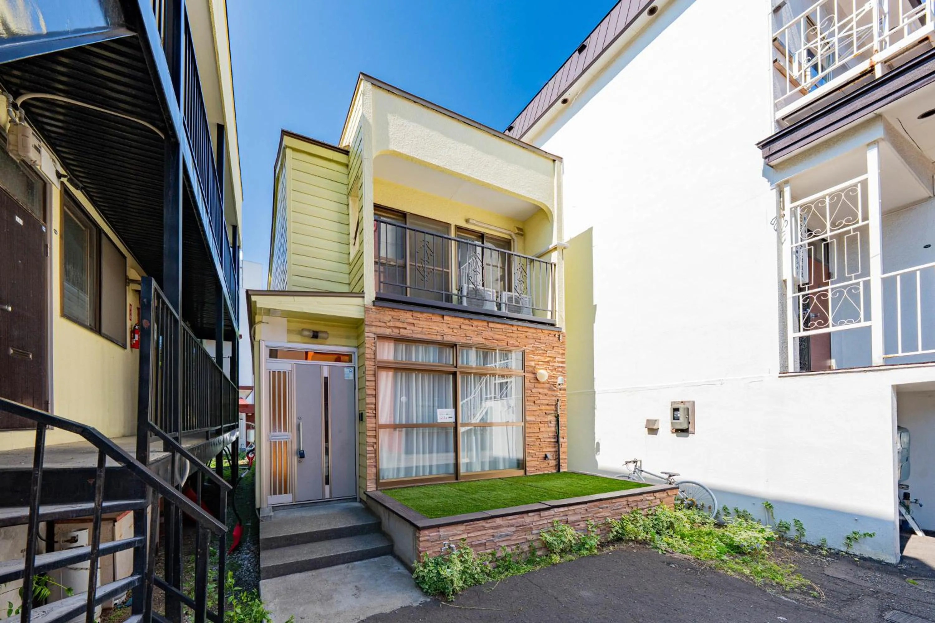 Property building in Extreme