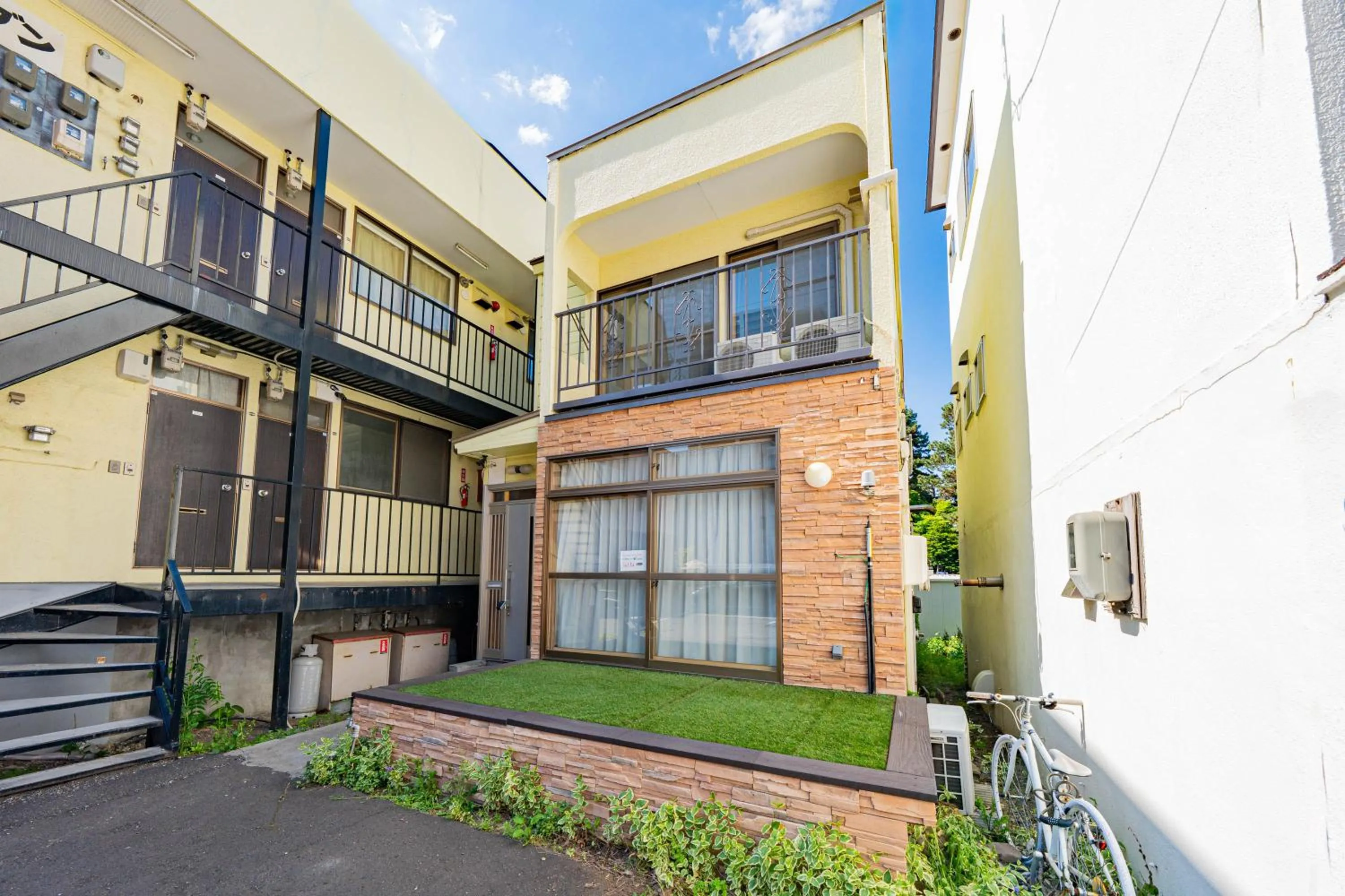 Property building in Extreme