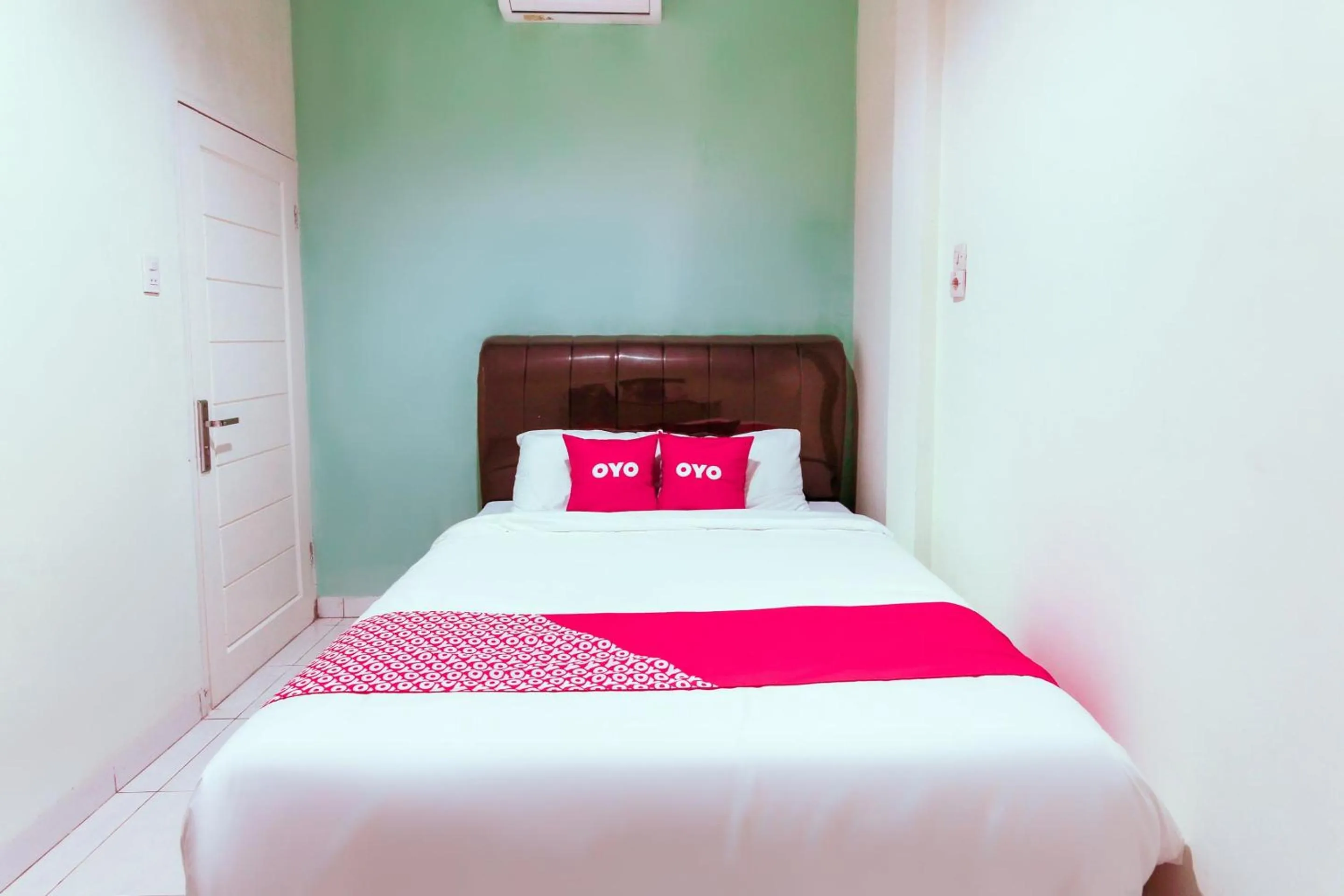 Bedroom, Bed in Hotel O Nami House