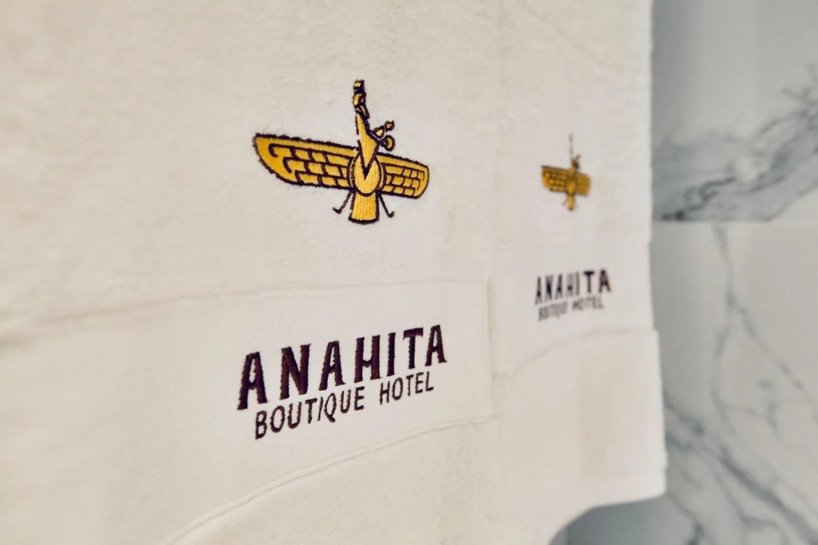 towels in Anahita Boutique Hotel
