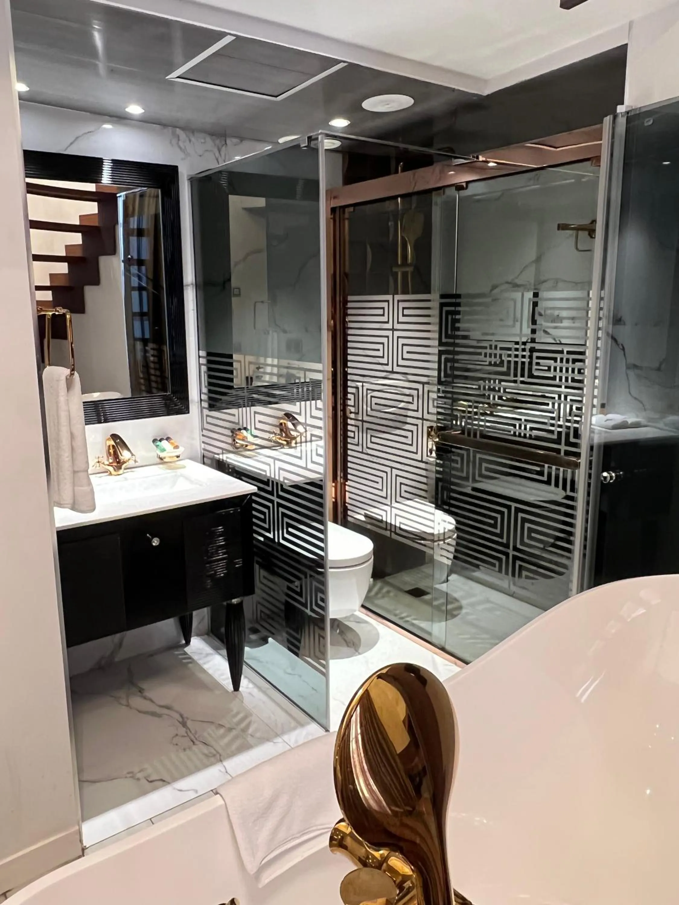 Shower in Anahita Boutique Hotel