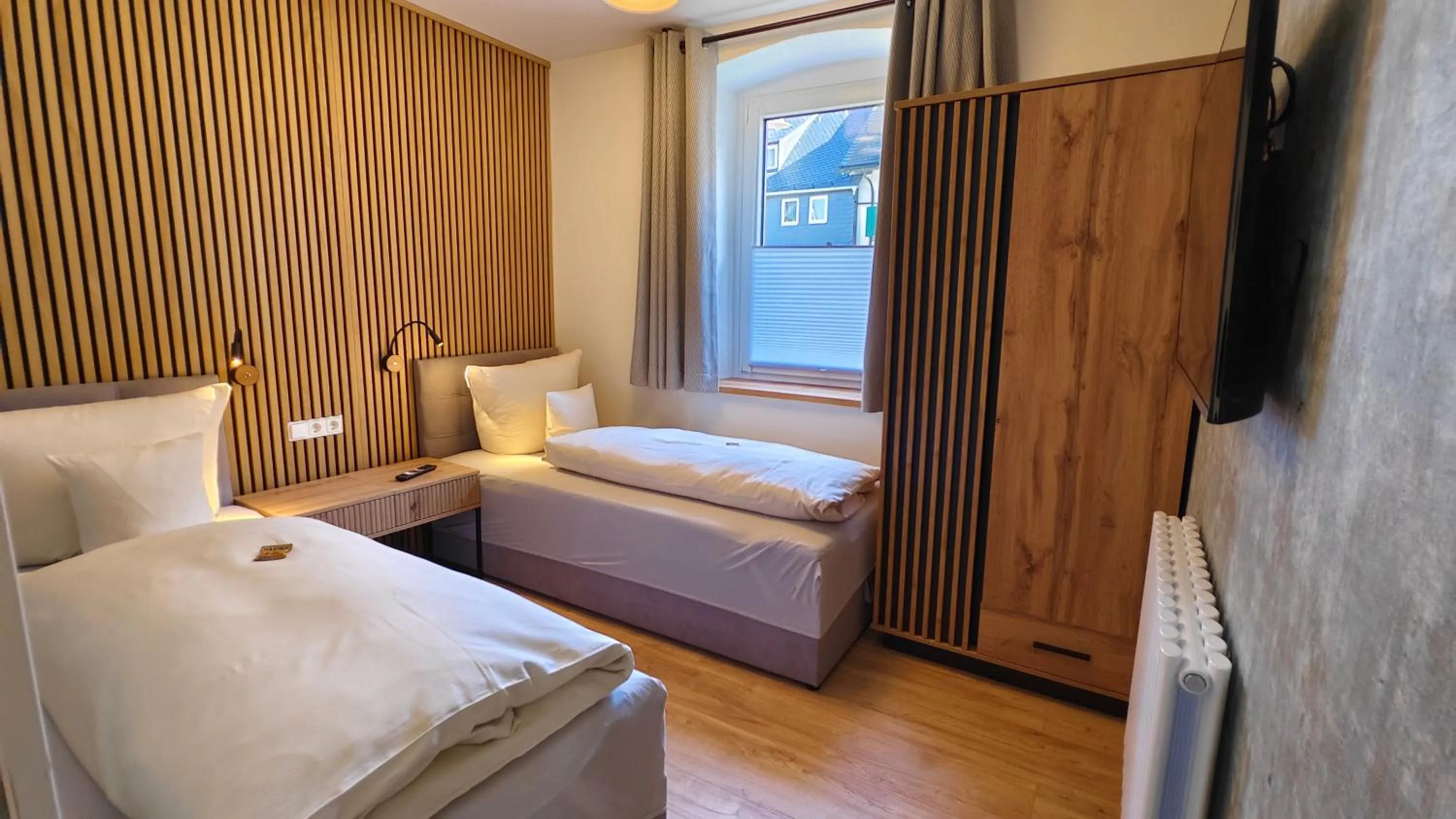 Bed in Hotel Garni "Zur Alten Post"