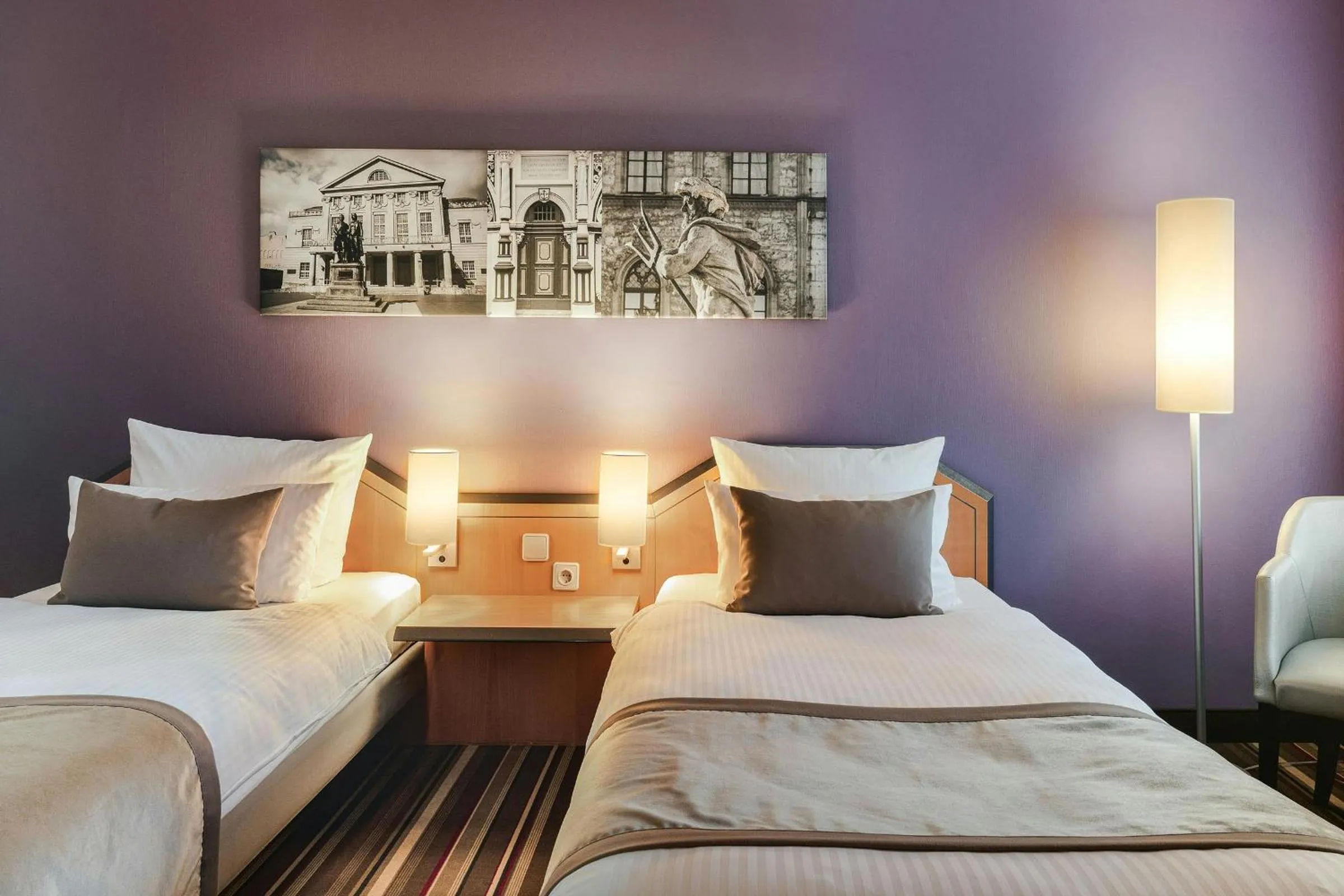 Photo of the whole room, Bed in Leonardo Hotel Weimar