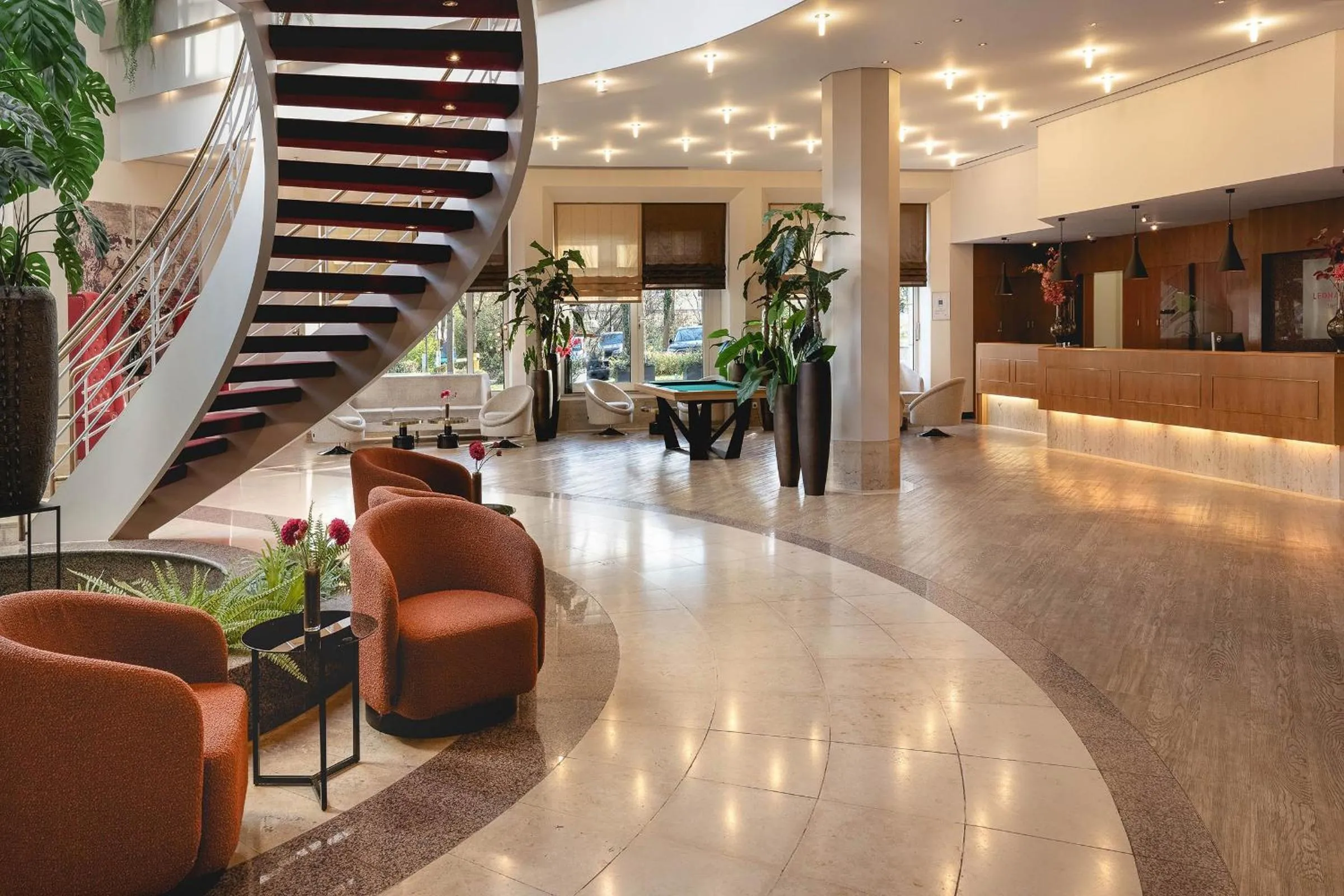 Lobby or reception in Leonardo Hotel Weimar