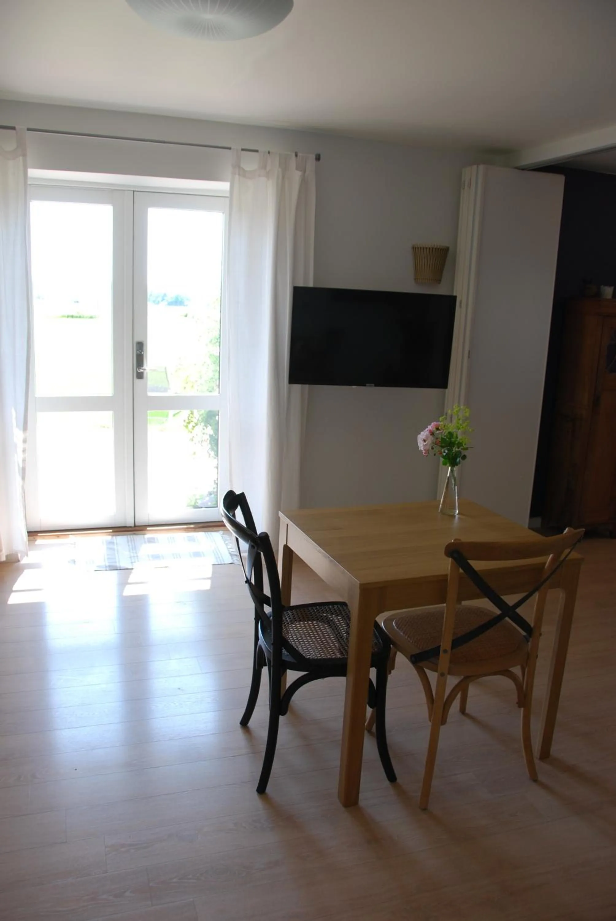 Communal lounge/ TV room in Quistgaarden Bed & Breakfast